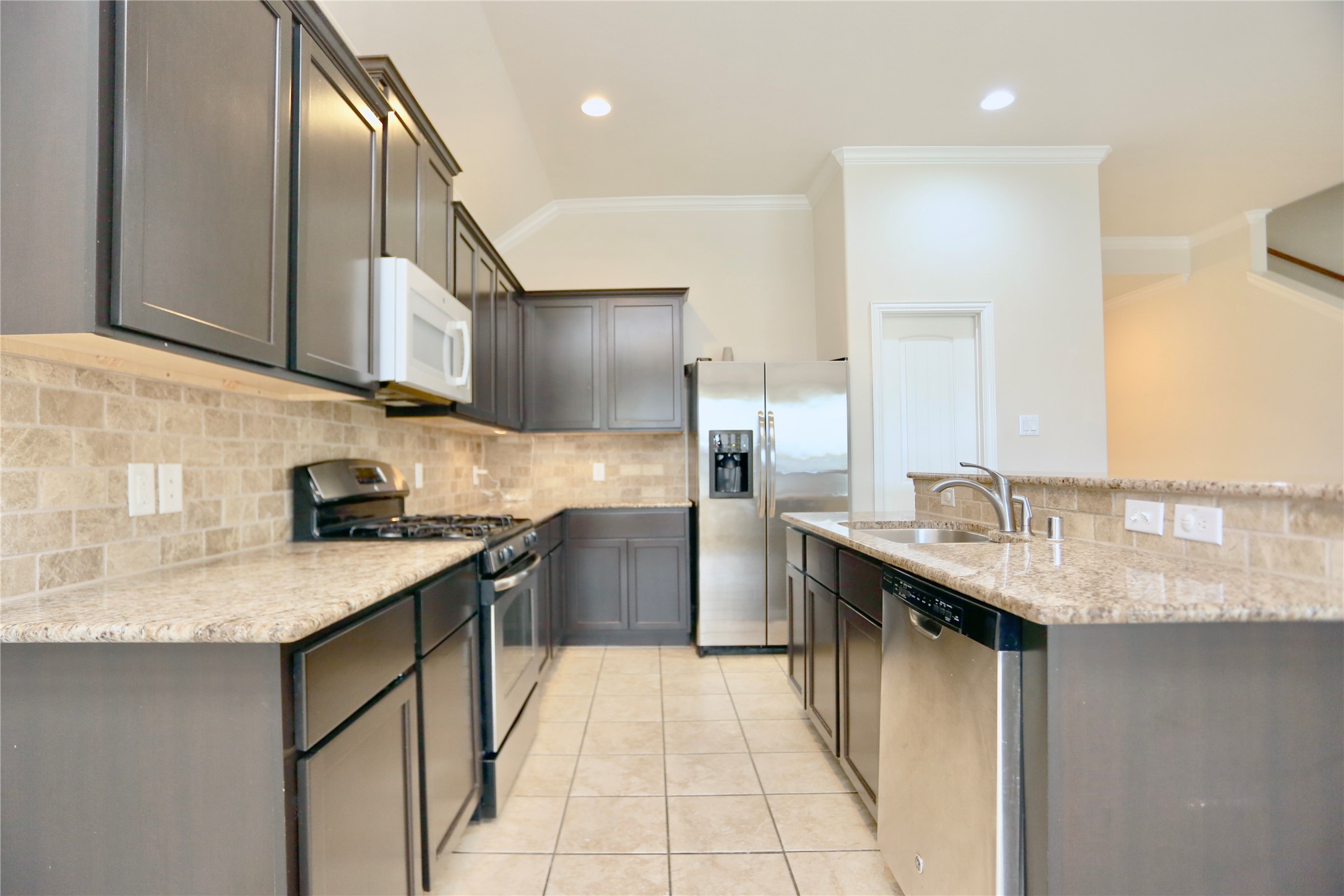 24339 Goodwin Drive Property Photo 11
