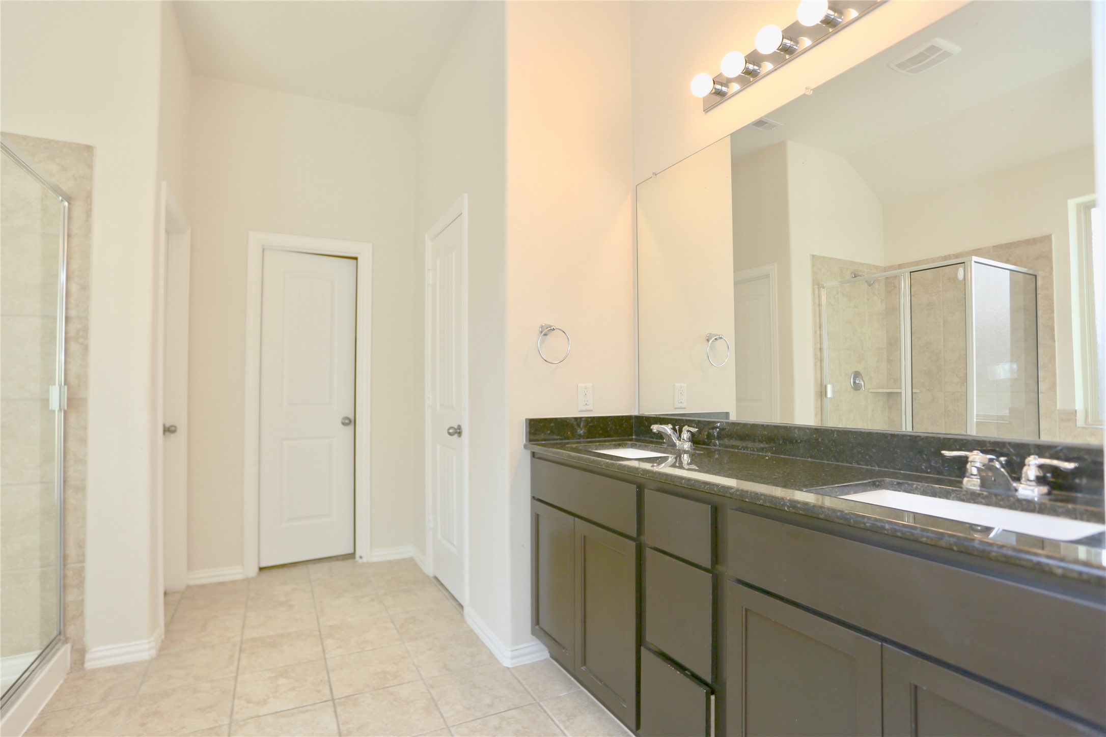 24339 Goodwin Drive Property Photo 15