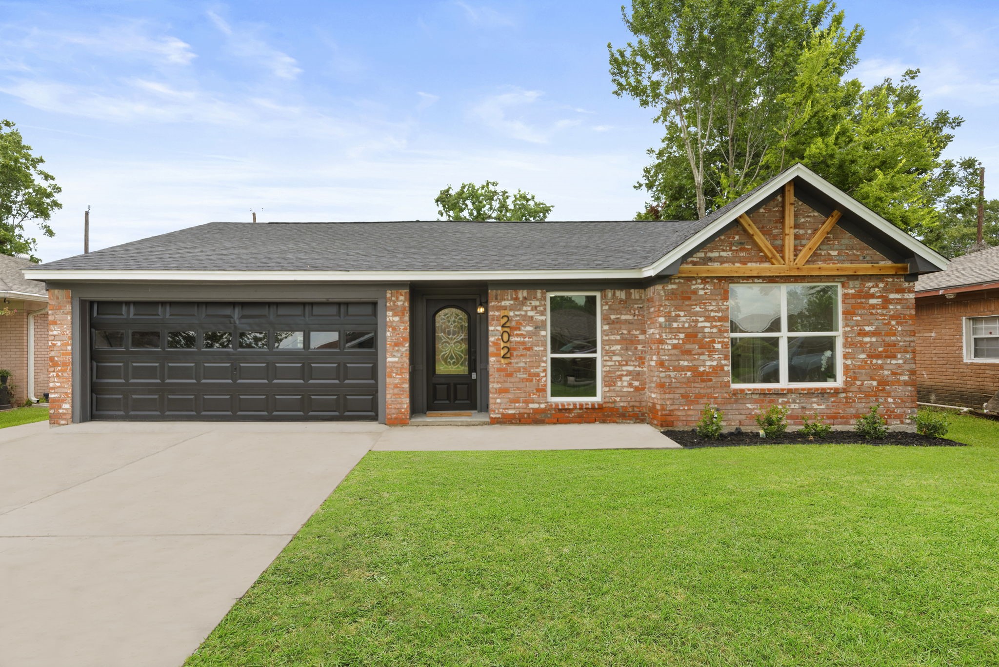 202 Harold Lane Property Photo 2