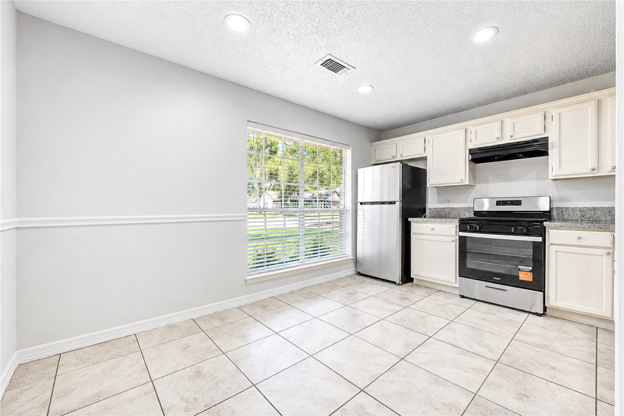 21419 Park Orchard Drive Property Photo 8