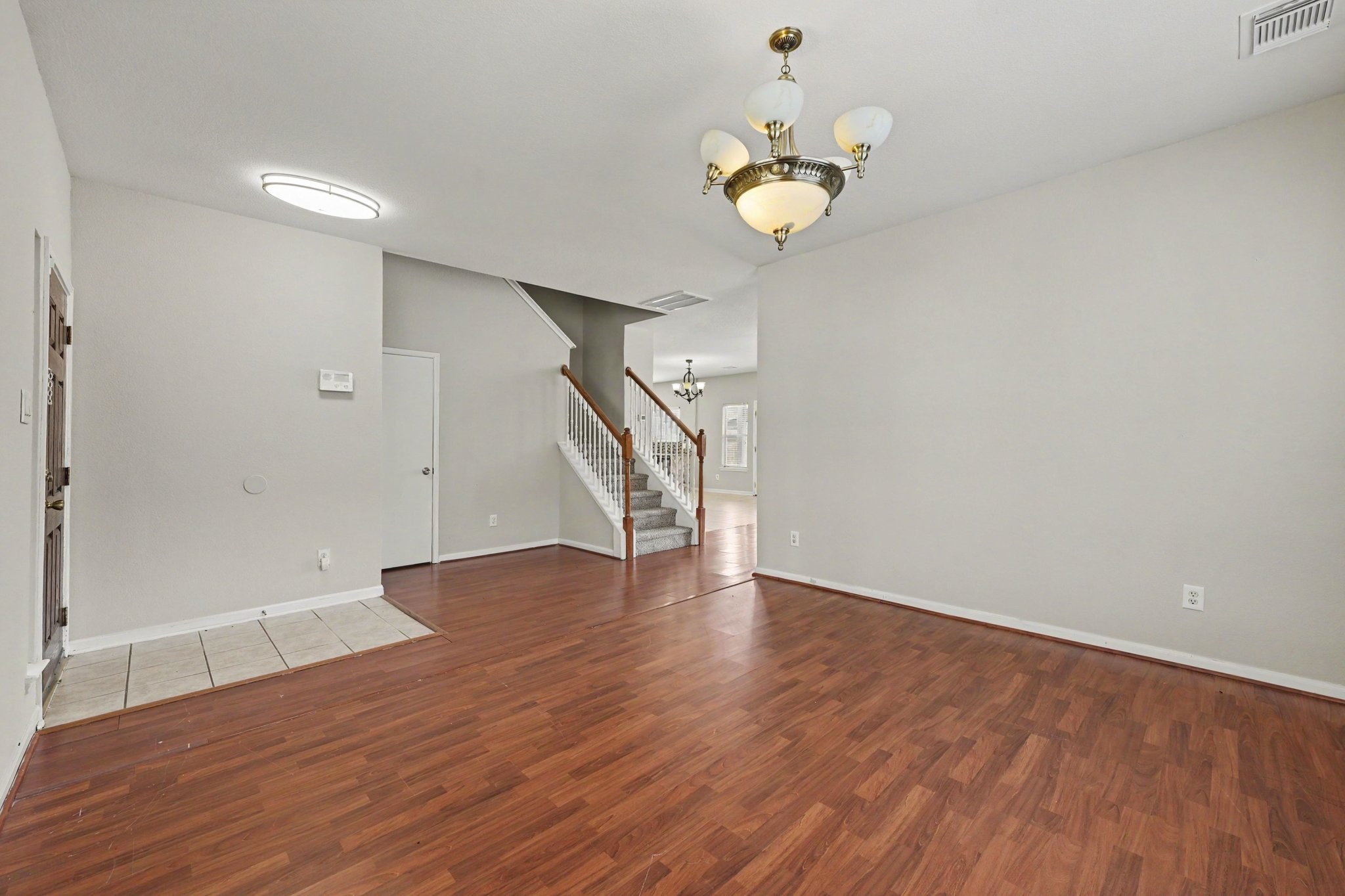 9507 Tolken Way Property Photo 7