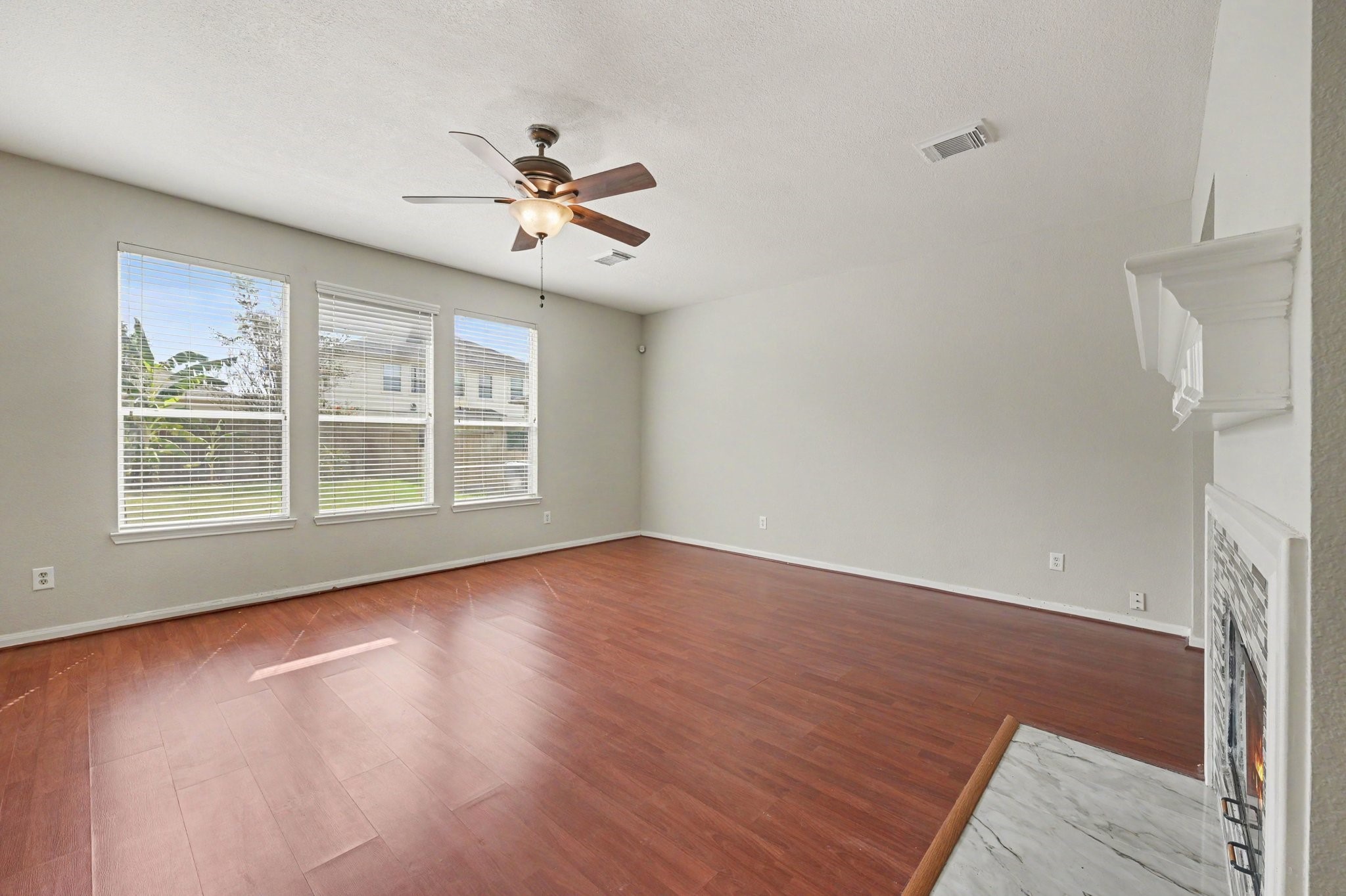 9507 Tolken Way Property Photo 9