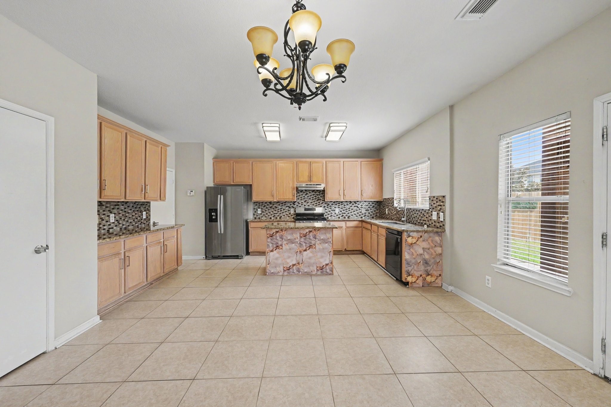 9507 Tolken Way Property Photo 15