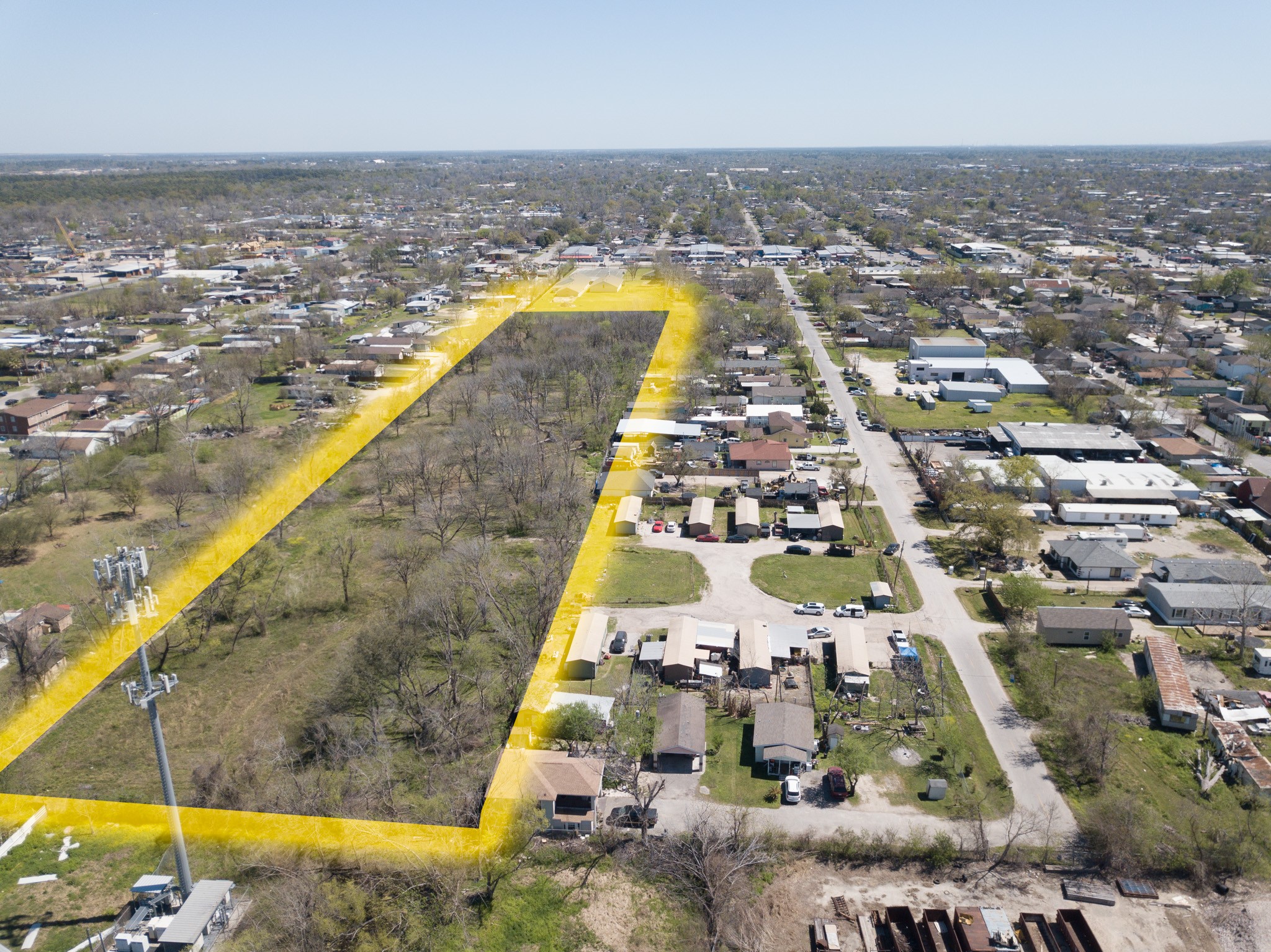 000 Sunny Drive Property Photo 2