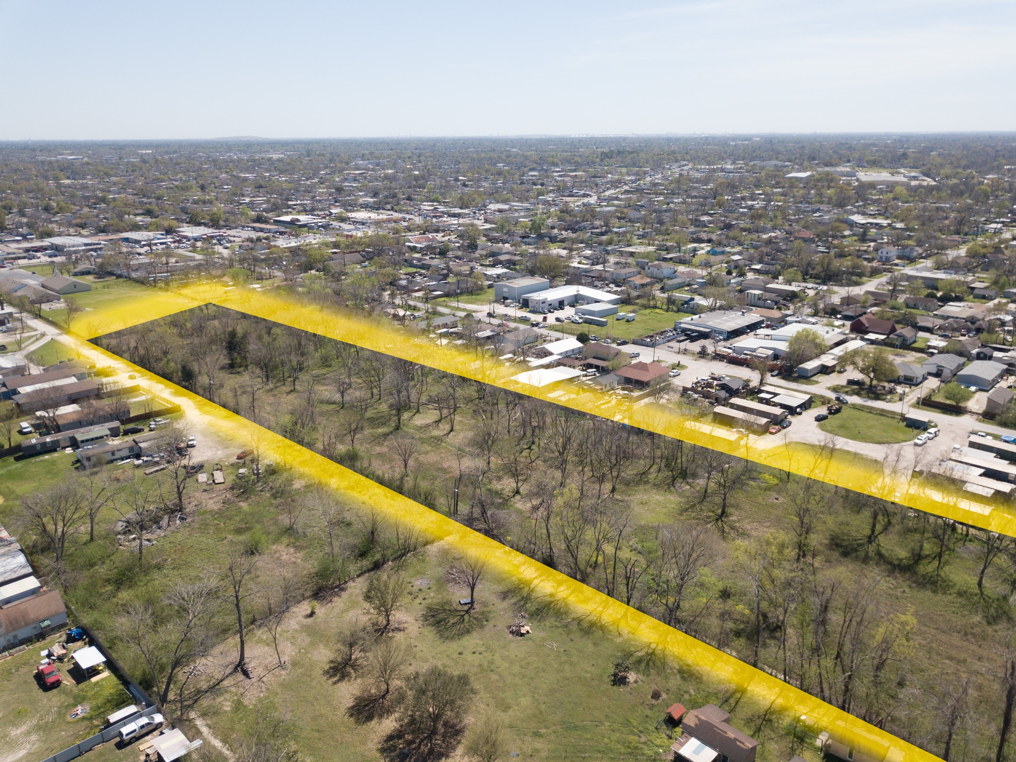 000 Sunny Drive Property Photo 3