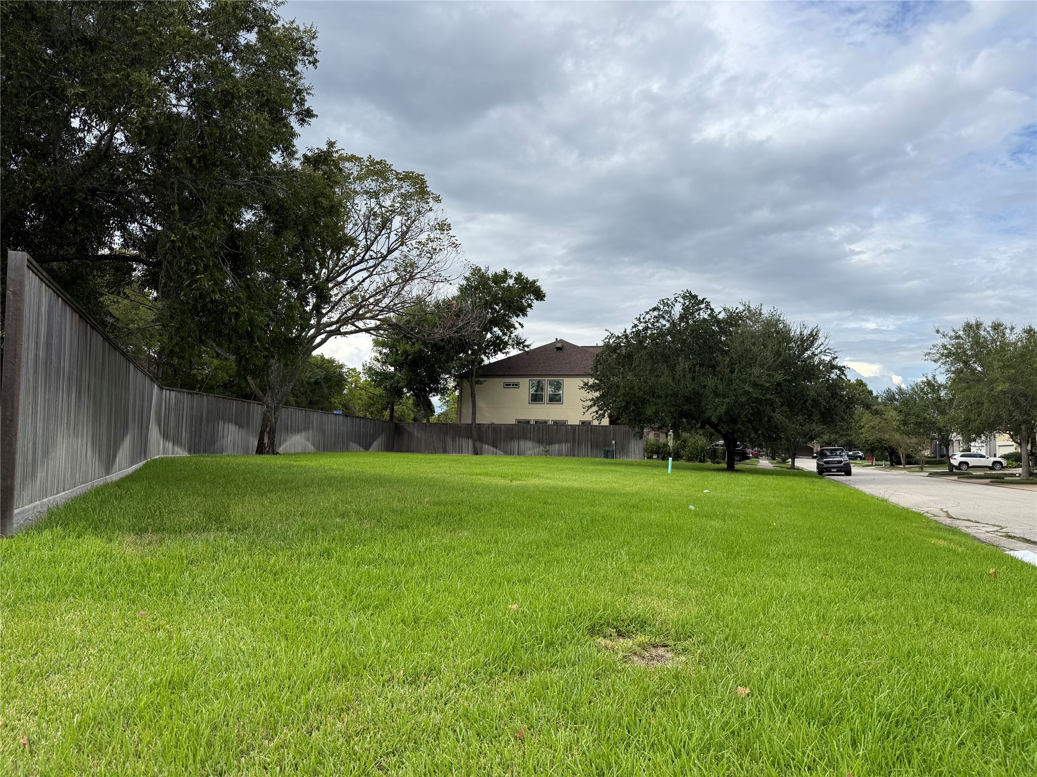 136 White Drive Property Photo 4