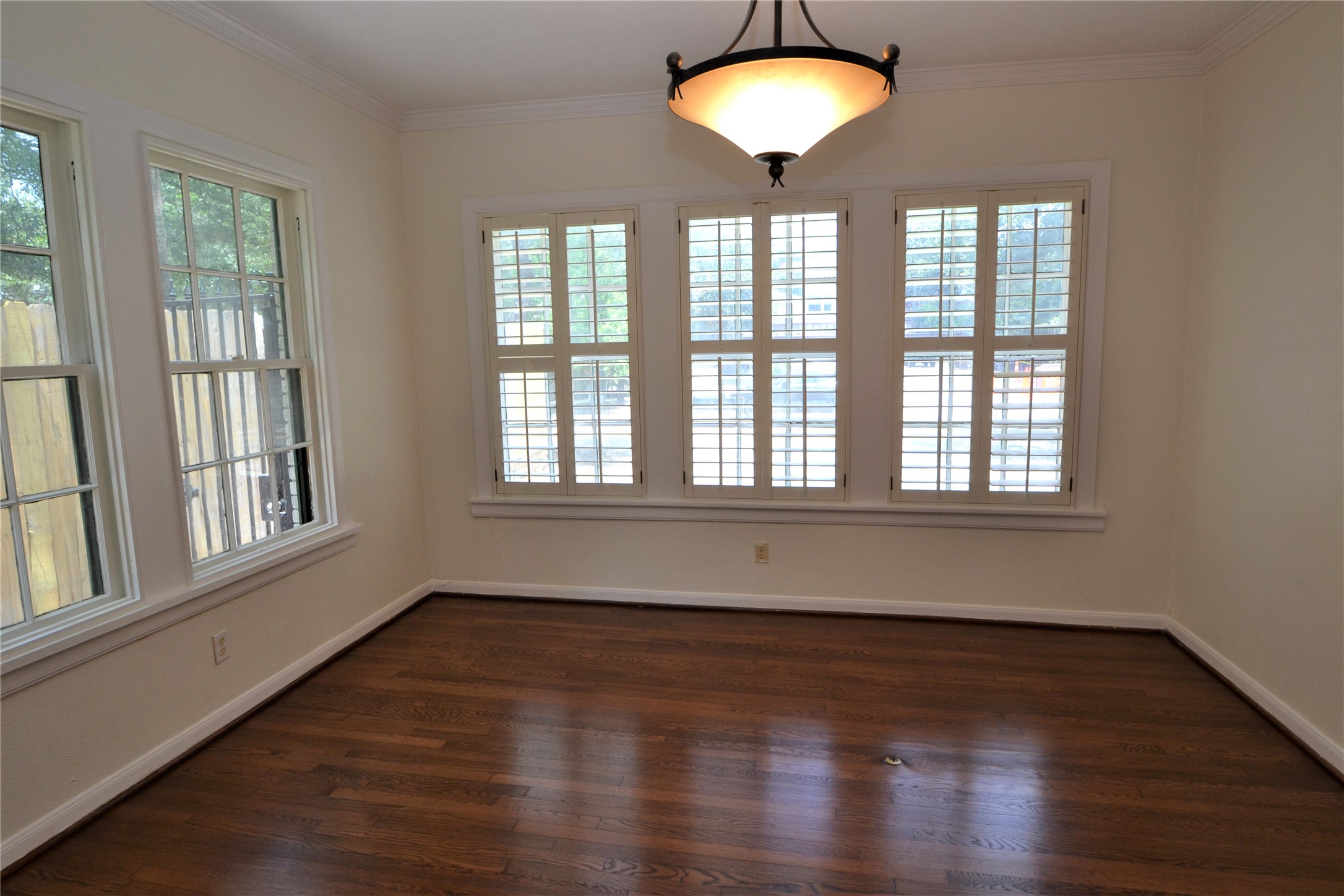 2135 Bissonnet Street Property Photo 7