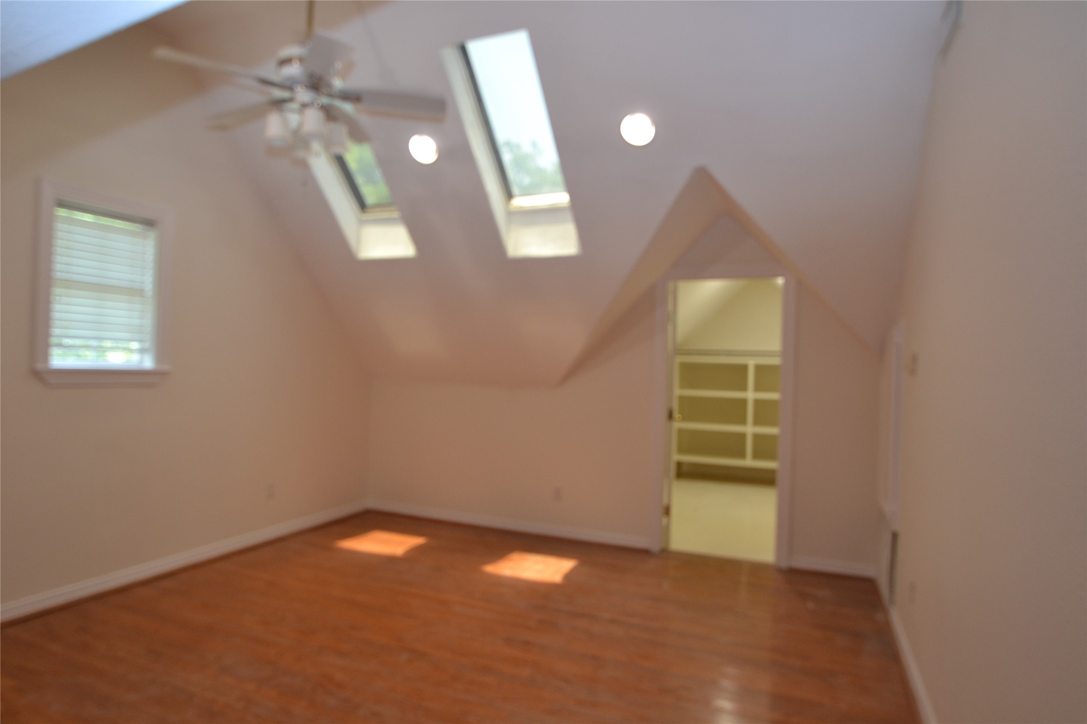 2135 Bissonnet Street Property Photo 37