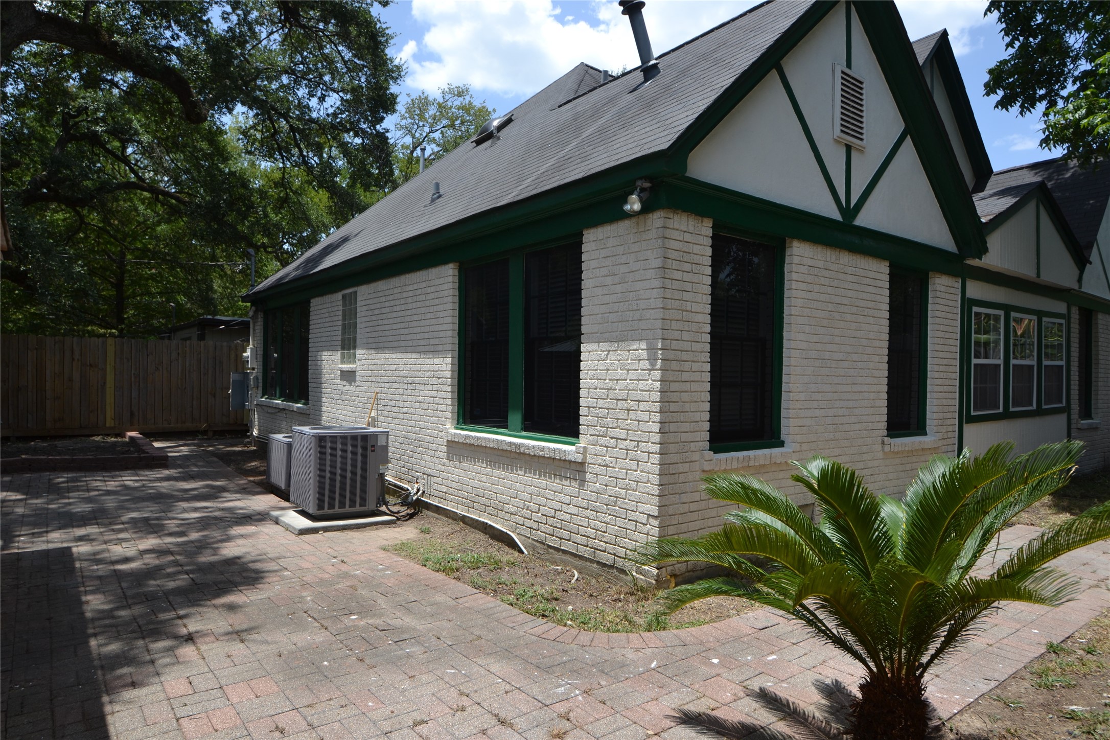 2135 Bissonnet Street Property Photo 48