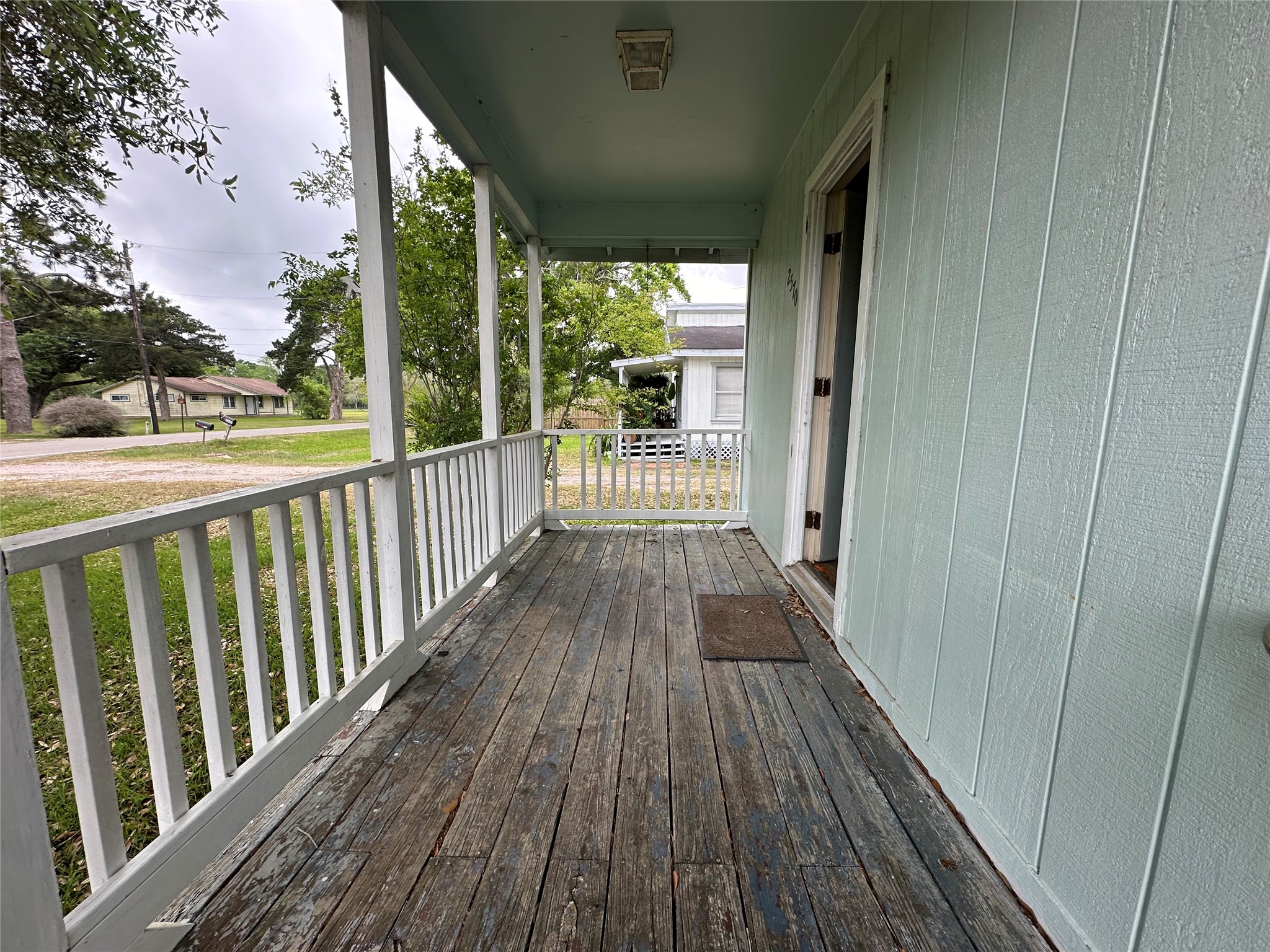 2570 Stadium Drive Property Photo 4