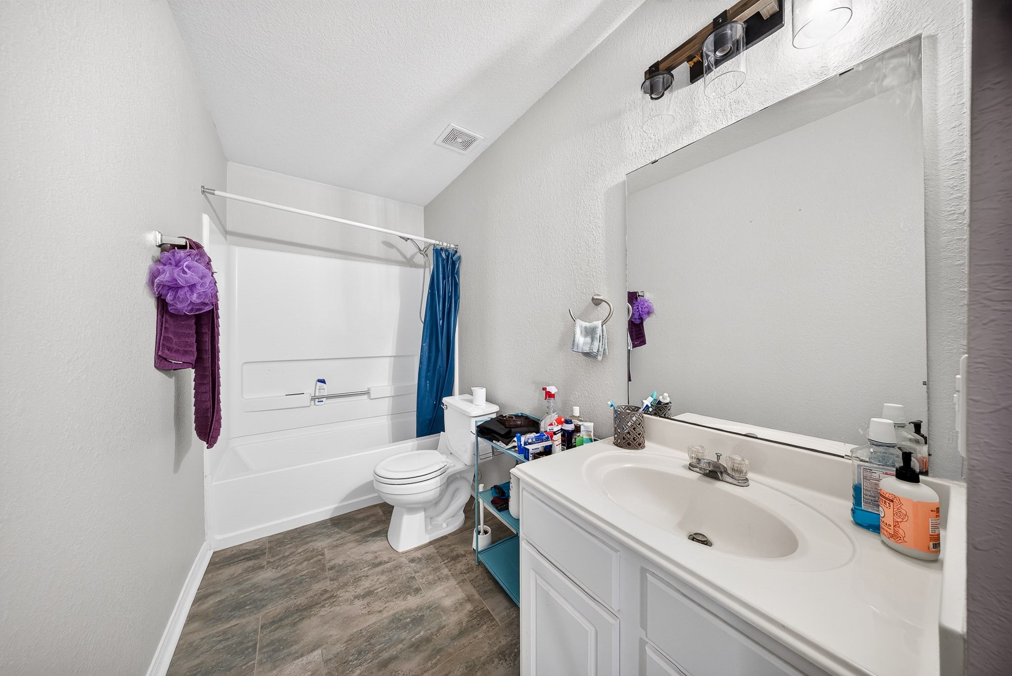 6503 Warfield Lane Property Photo 12