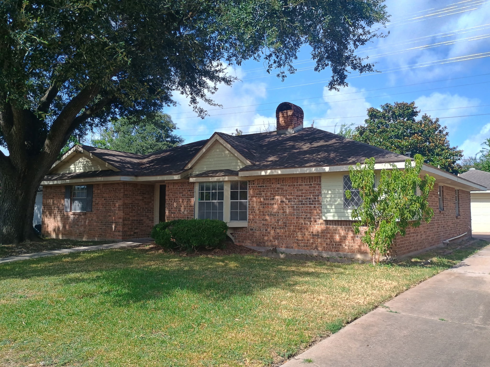 7118 Redding Road Property Photo 2
