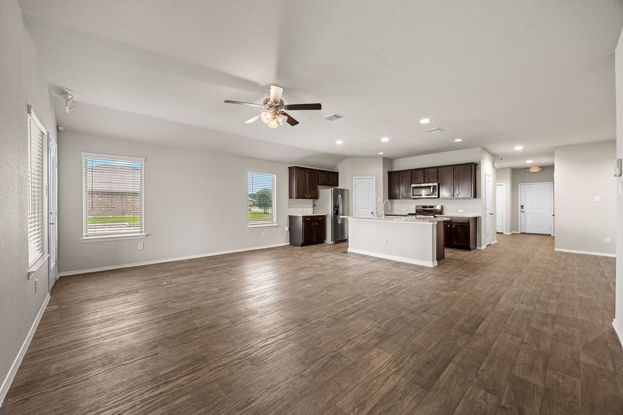 8002 Tamarind Lane Property Photo 12