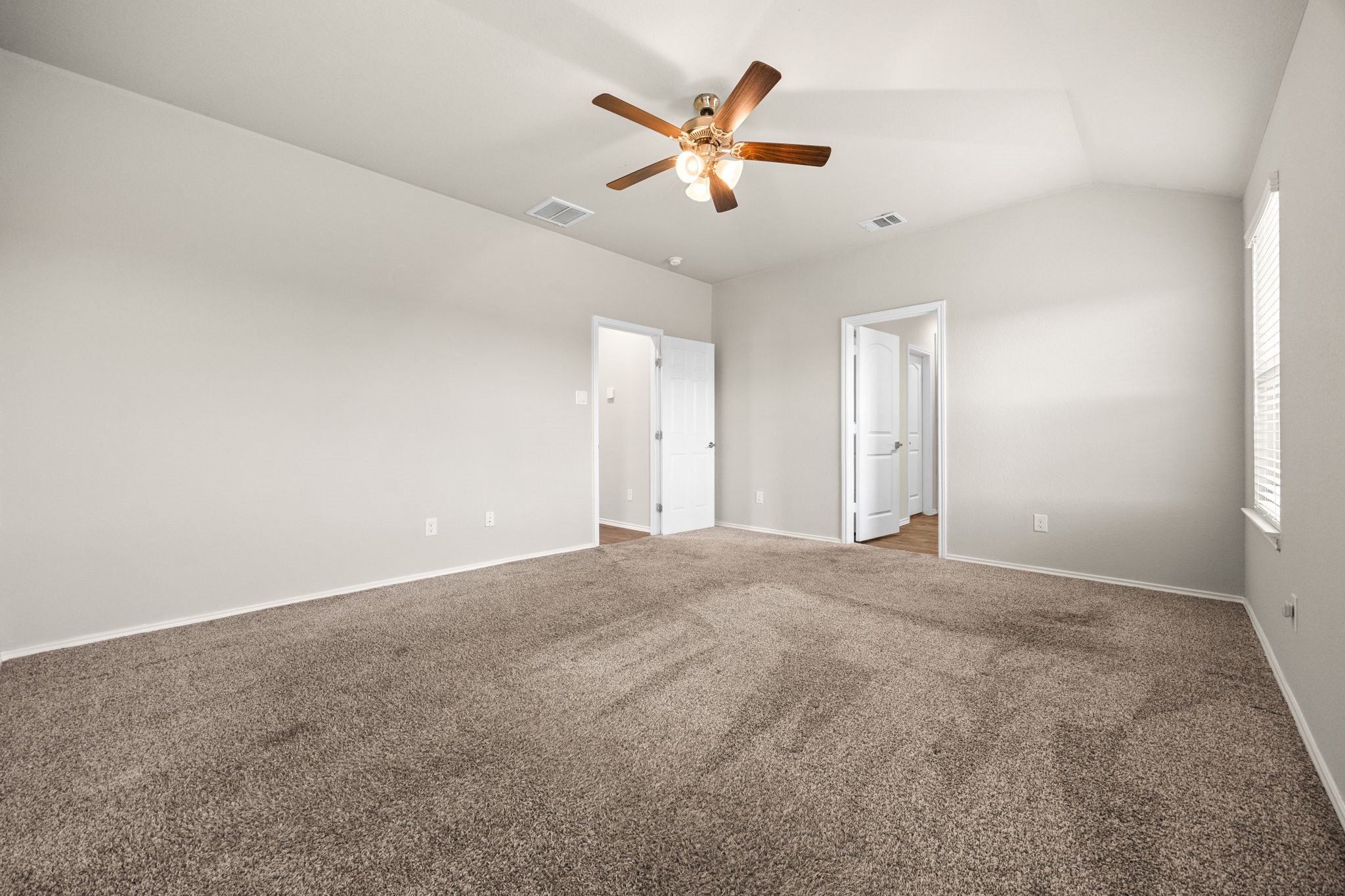 8002 Tamarind Lane Property Photo 15
