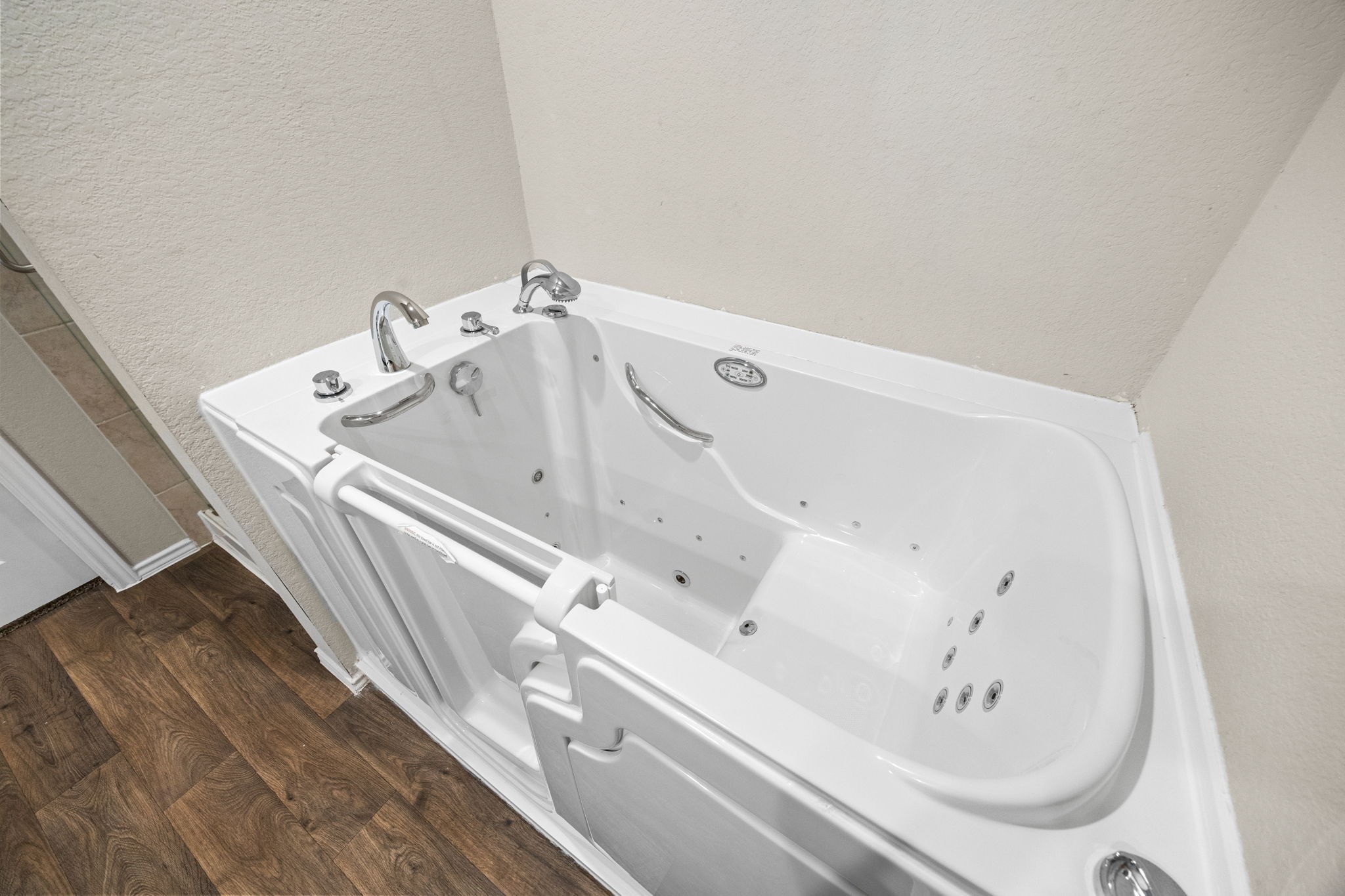 8002 Tamarind Lane Property Photo 17