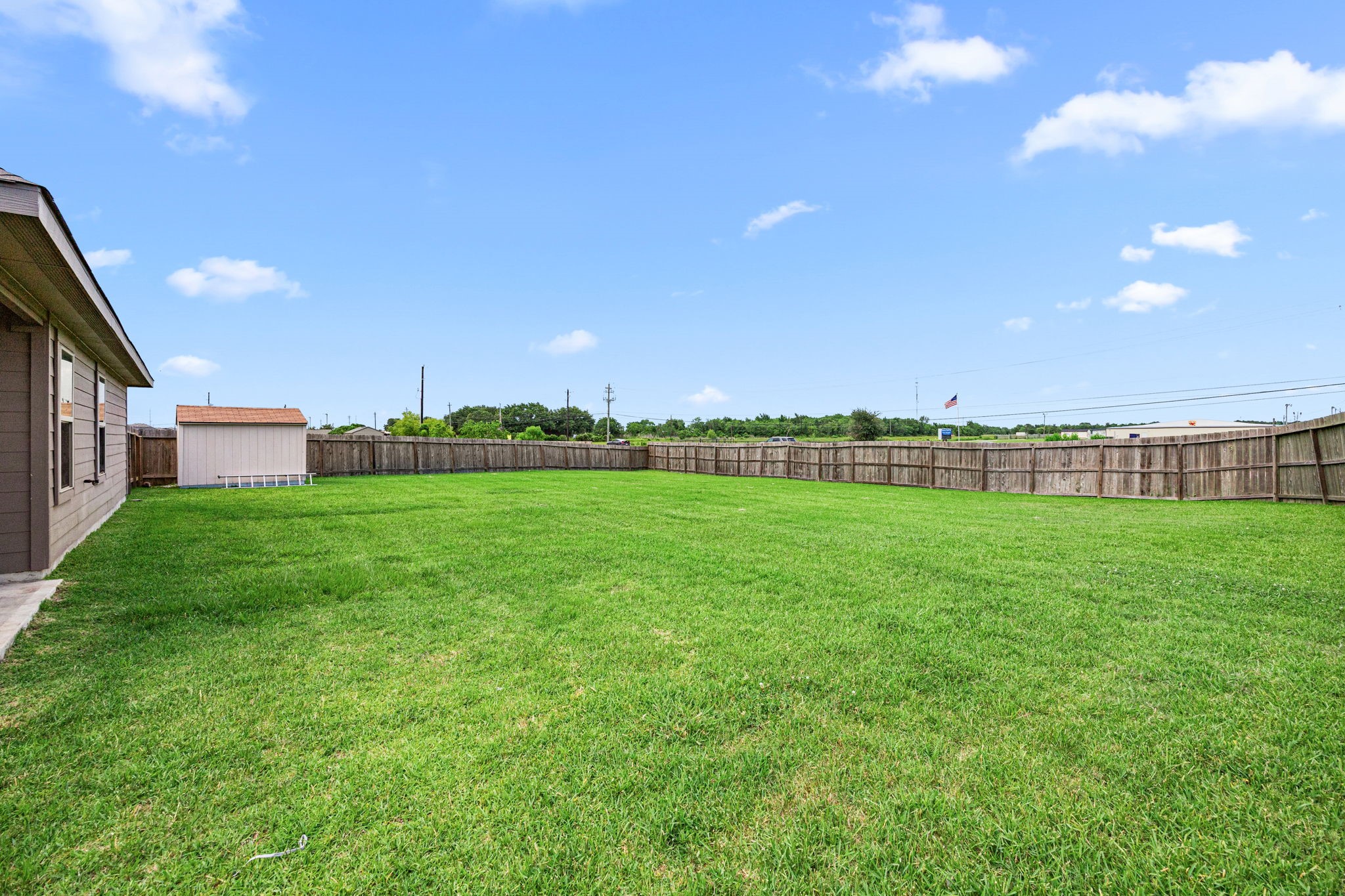 8002 Tamarind Lane Property Photo 28