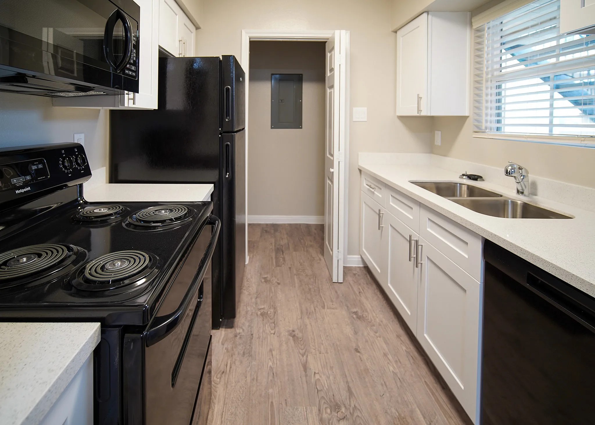 8455 Will Clayton Parkway 1014 Property Photo 8