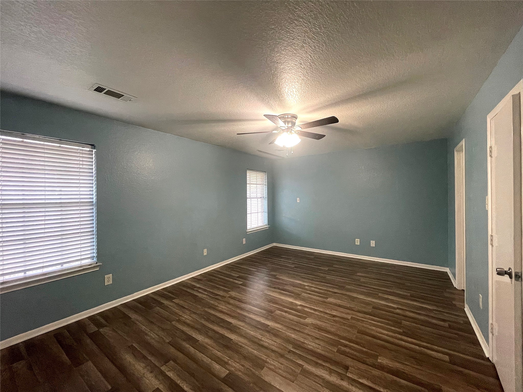 8010 Arrowhead Lane Property Photo 6