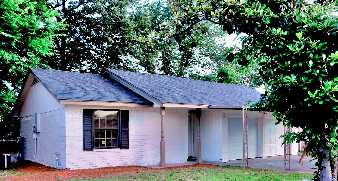 17114 Sunshine Street Property Photo 2