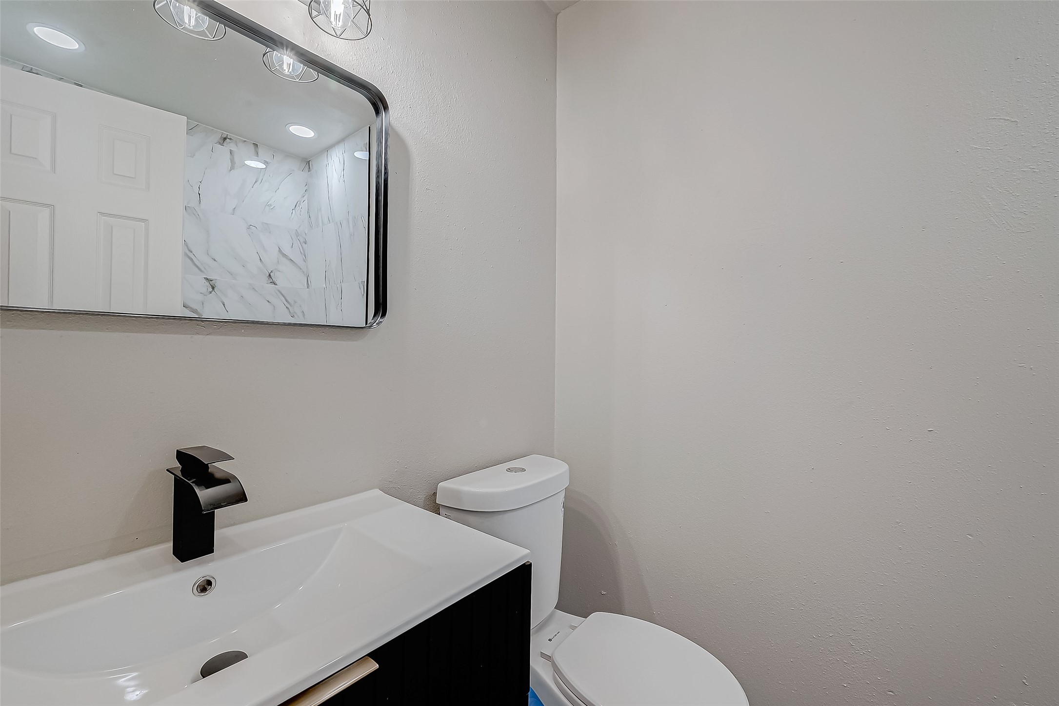 17114 Sunshine Street Property Photo 8