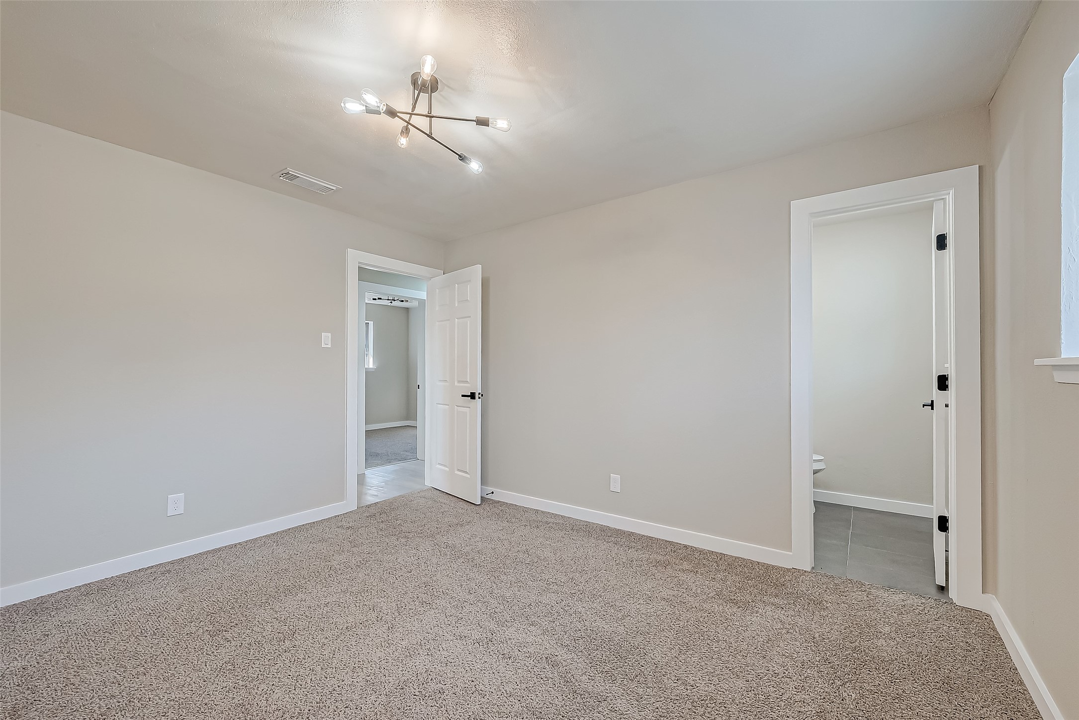 17114 Sunshine Street Property Photo 14