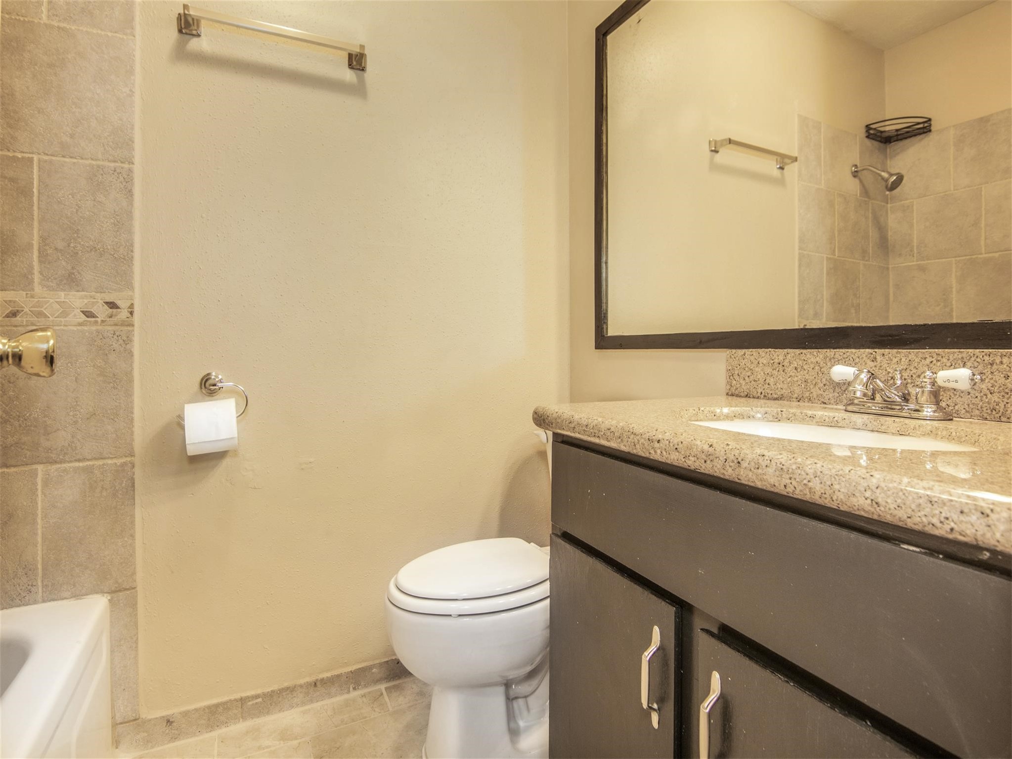 6924 Foxmont Lane Property Photo 13