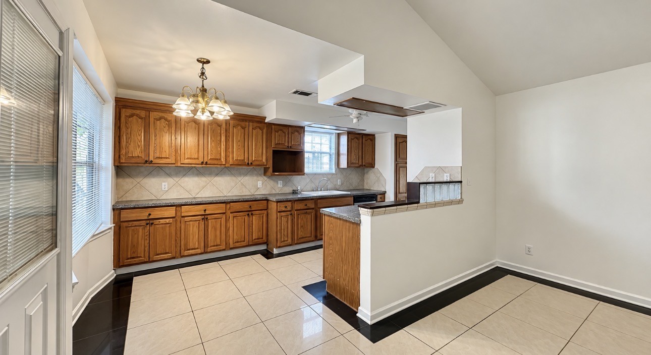 10911 Sageleaf Lane Property Photo 7