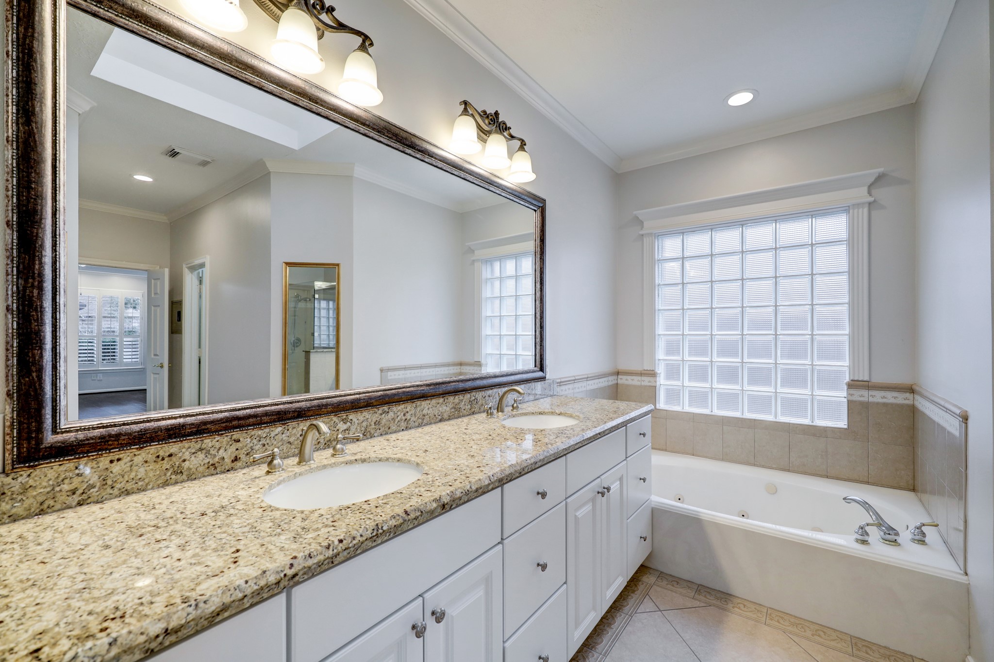 14 Greenside Place Property Photo 18
