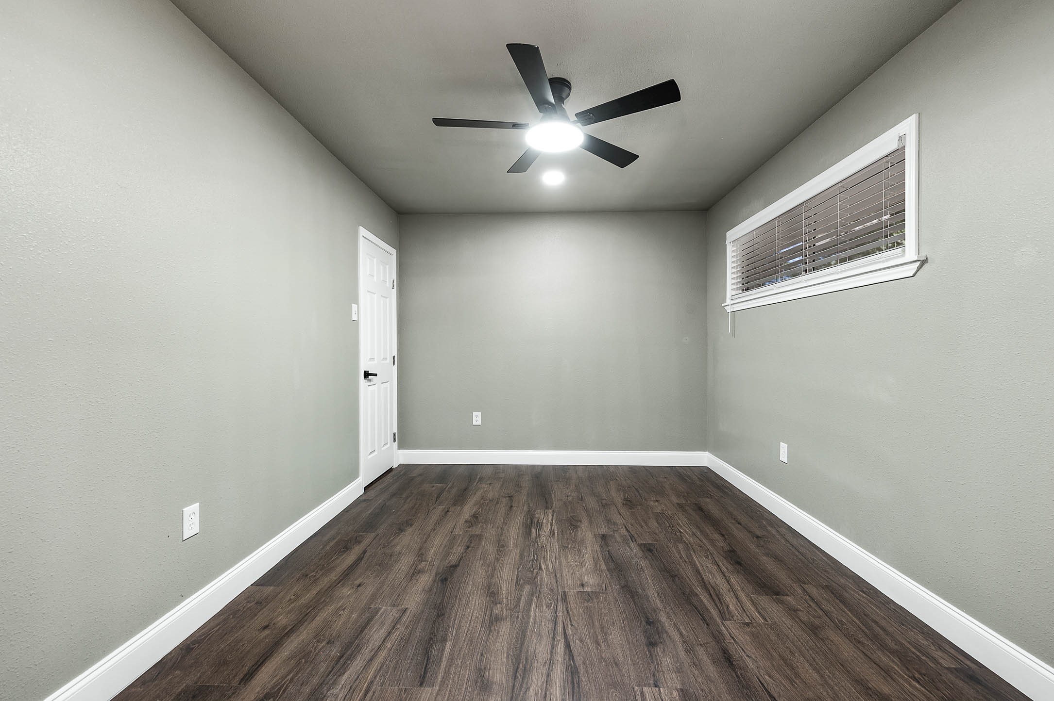 717 Cedar Lawn Drive Property Photo 16