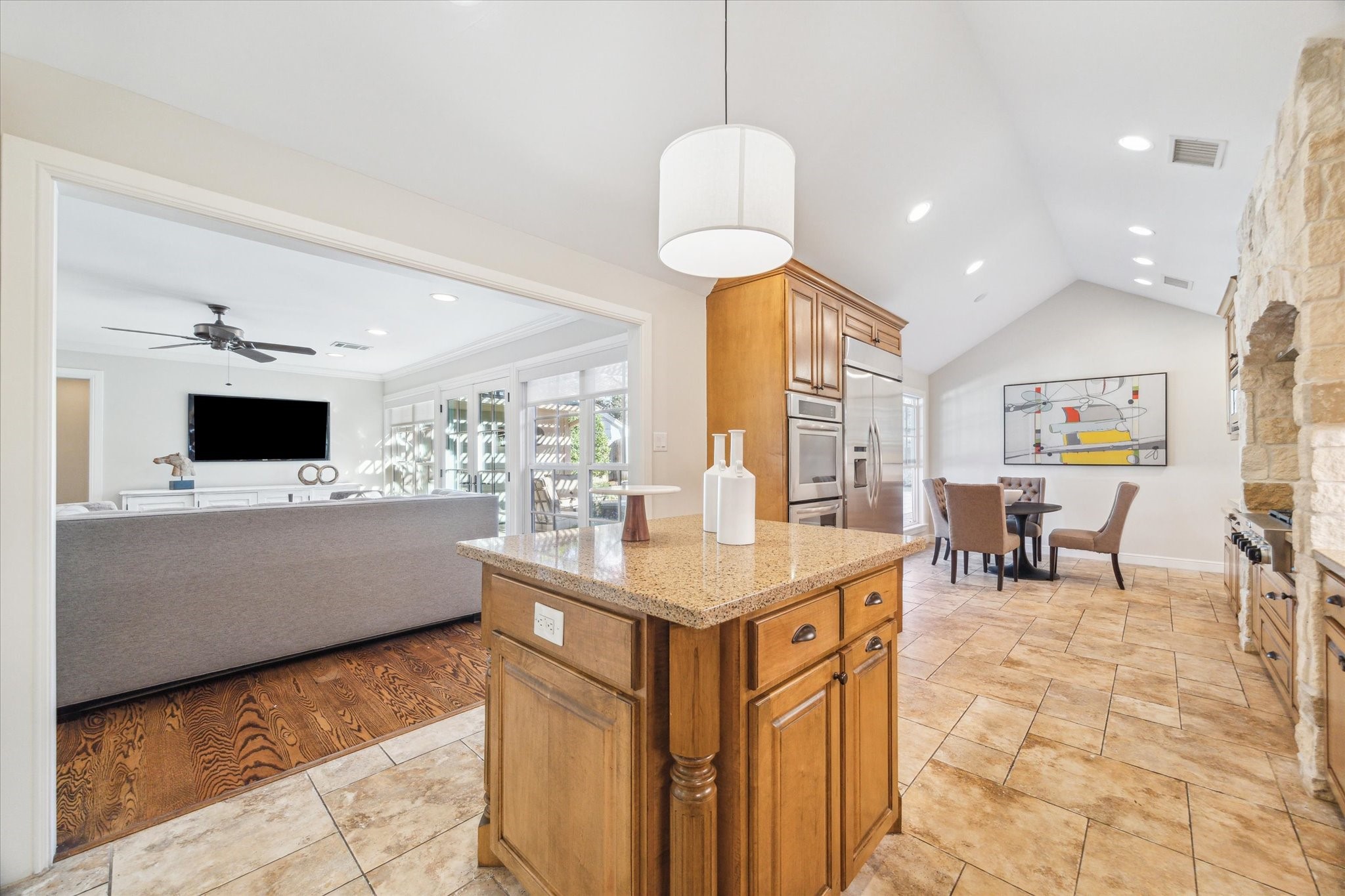 7815 Meadow Lake Lane Property Photo 14
