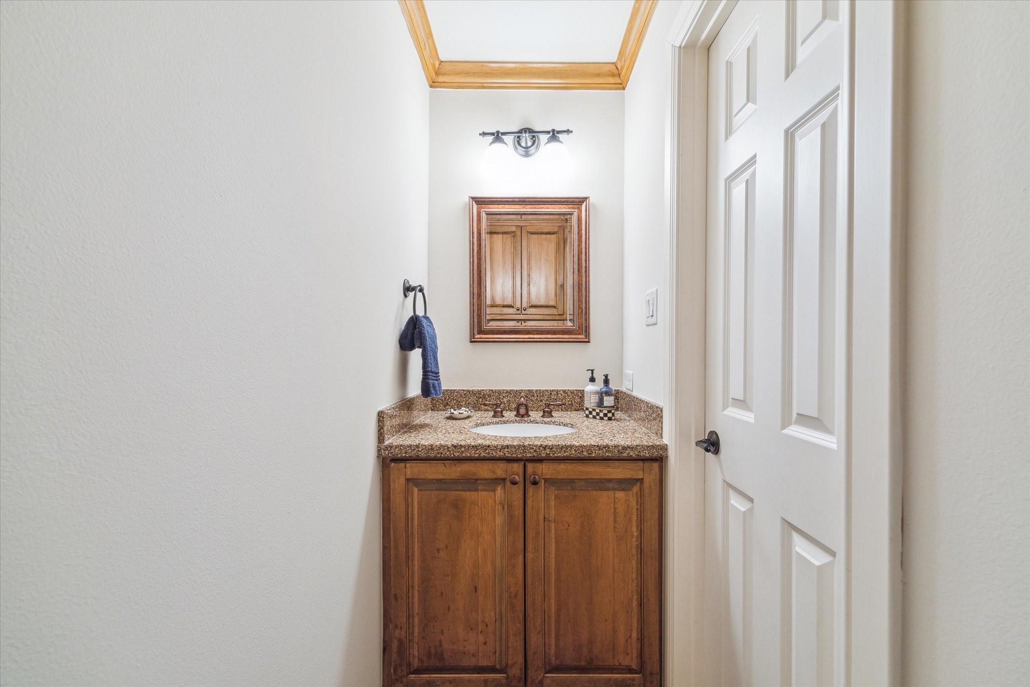 7815 Meadow Lake Lane Property Photo 18