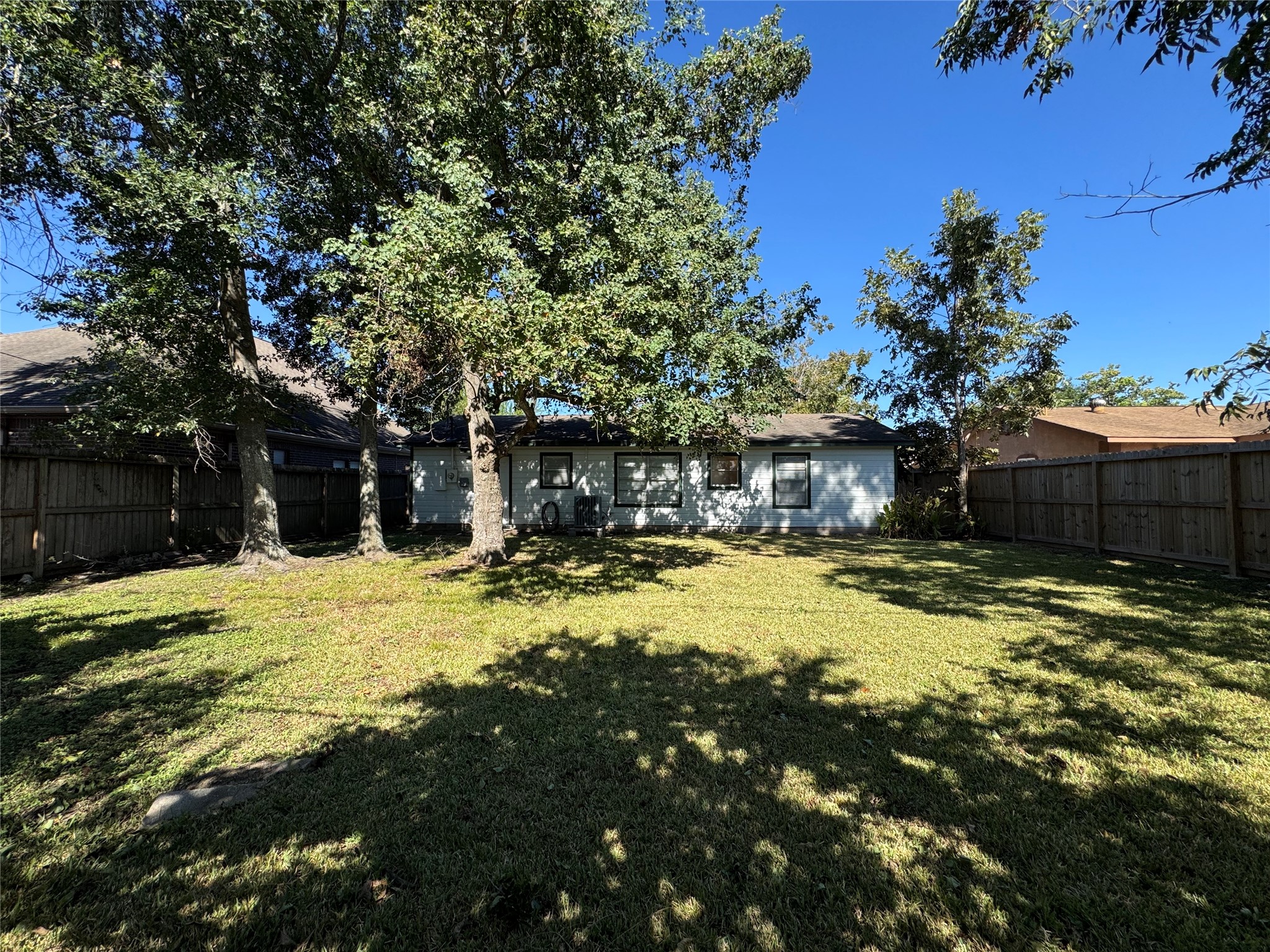 514 Bertloma Street Property Photo 23