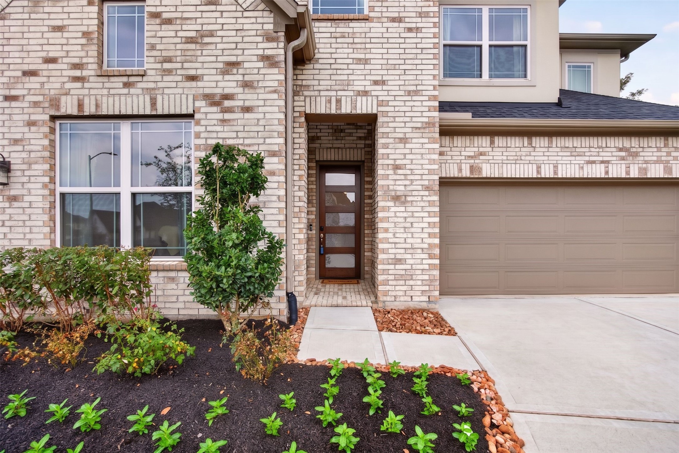 9123 Ray Decent Lane Property Photo 3