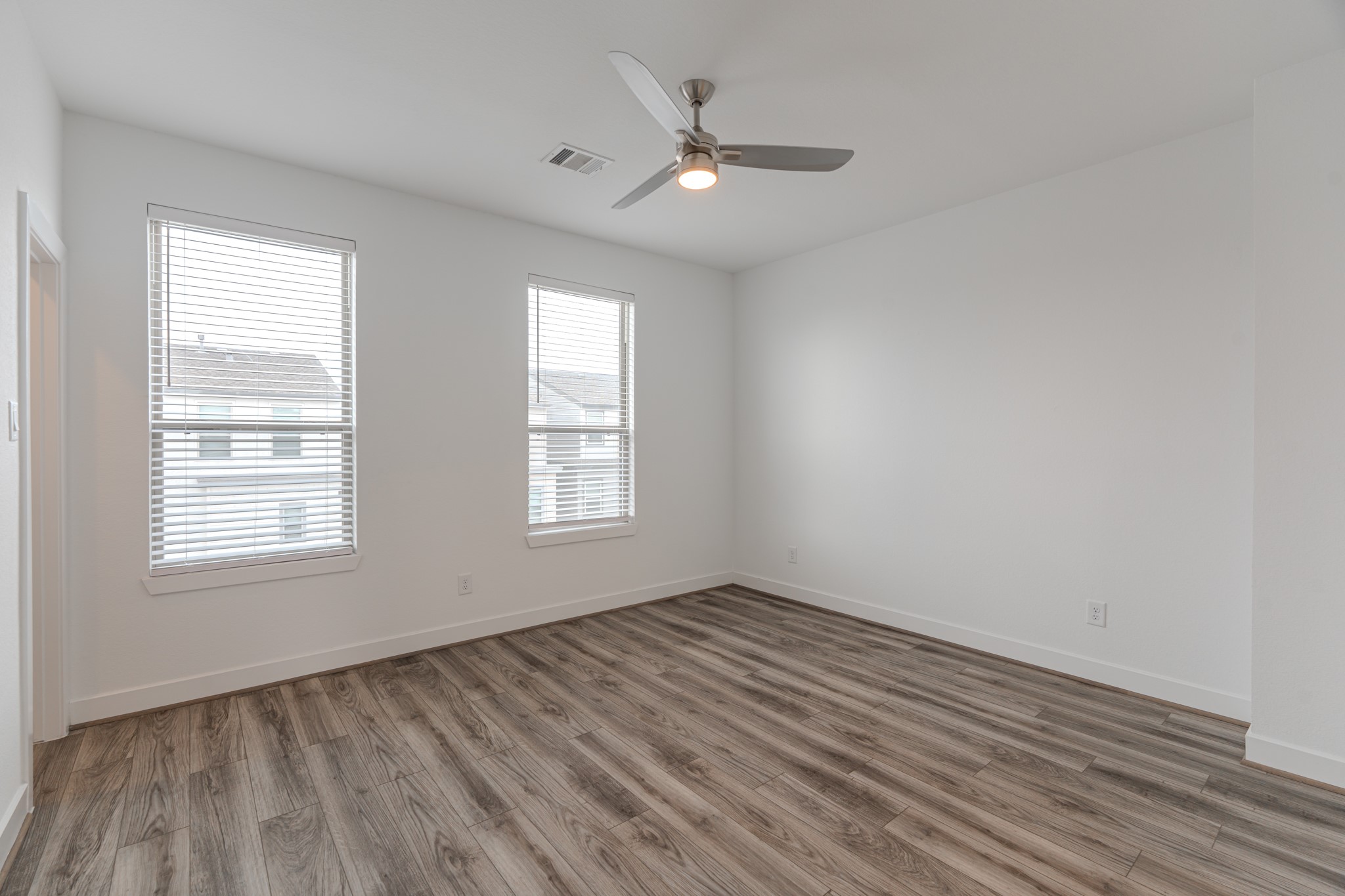 18736 B Centro Main St Property Photo 21