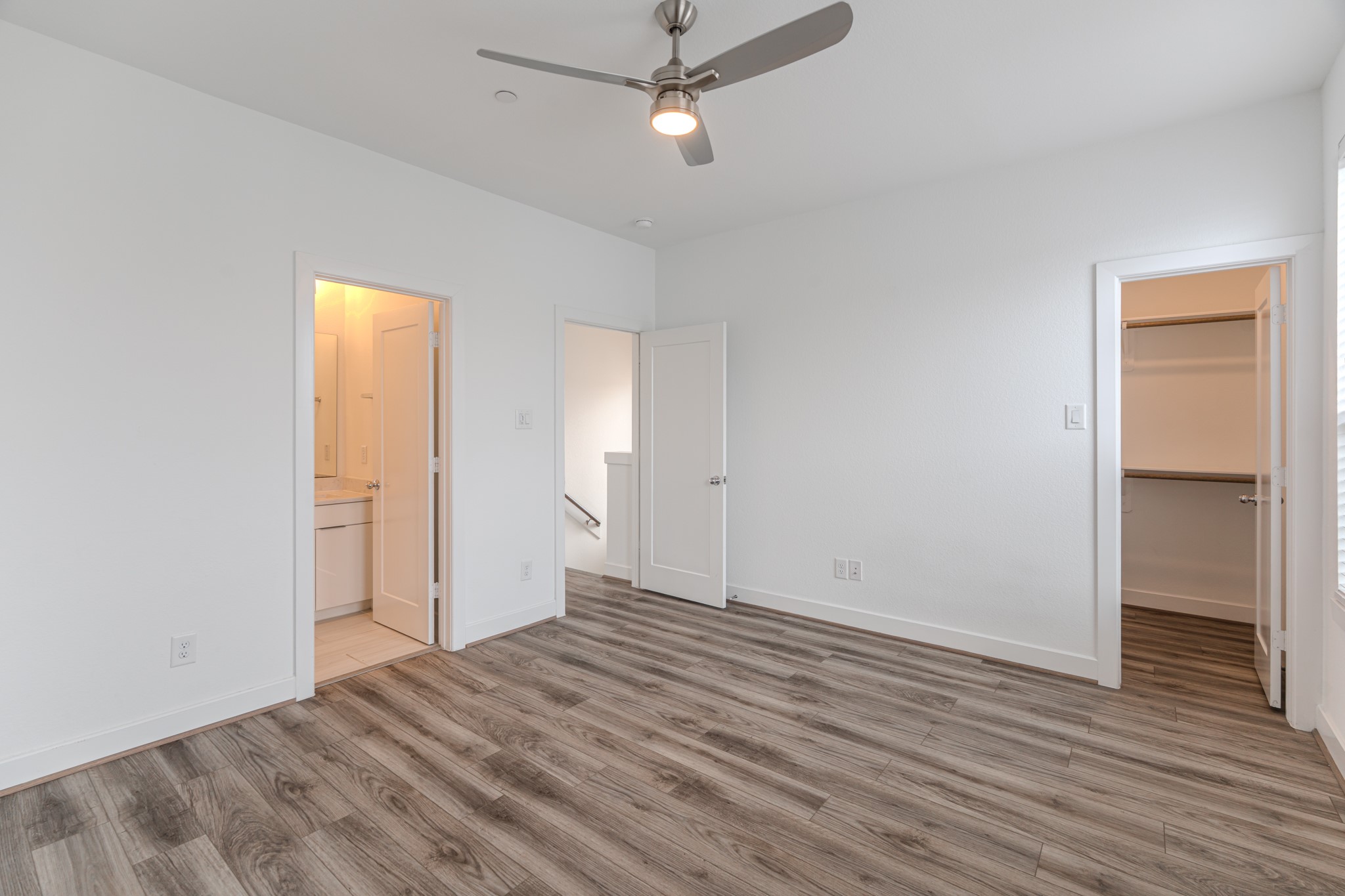 18736 B Centro Main St Property Photo 23