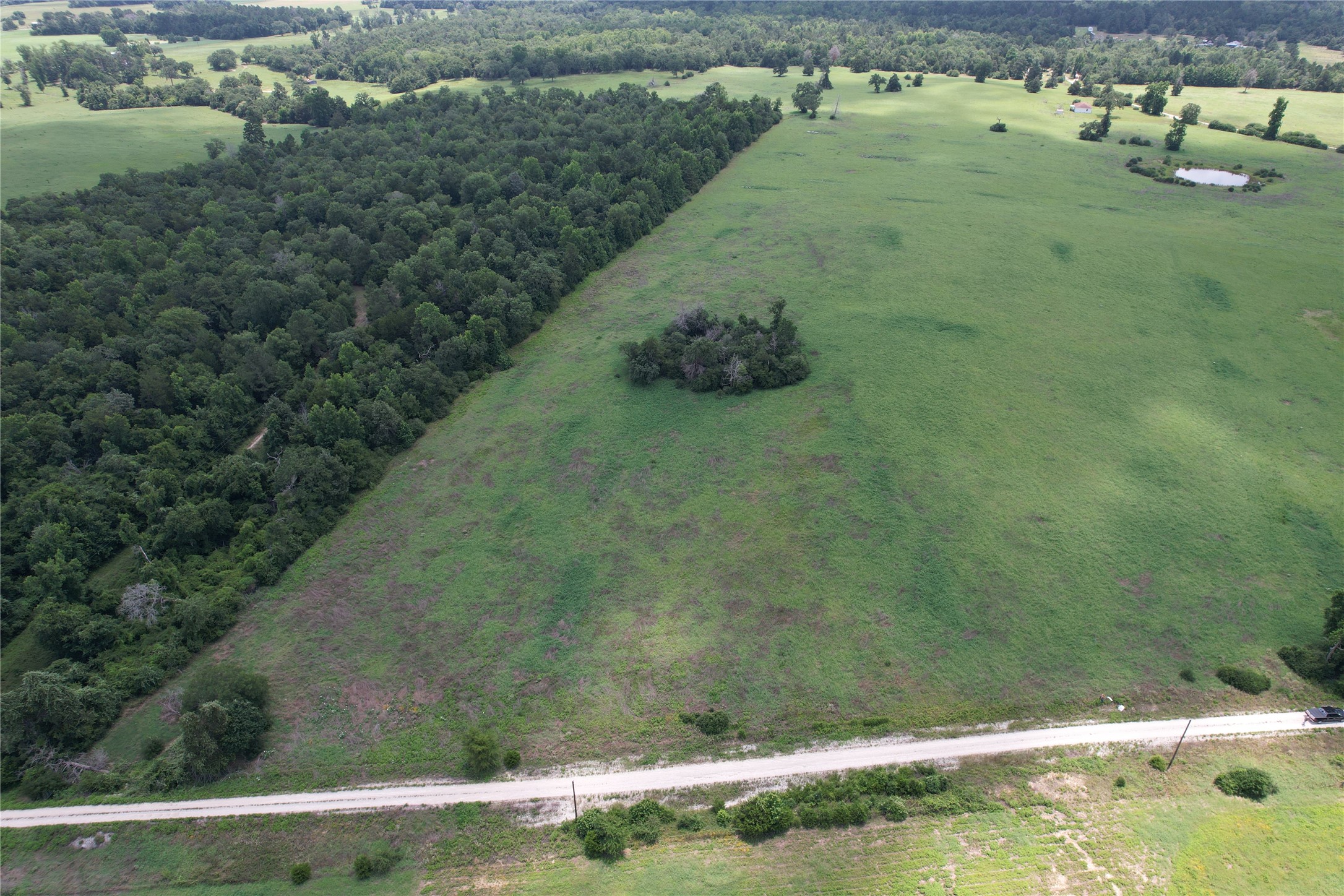 4306 Private Road 1310 Property Photo 1