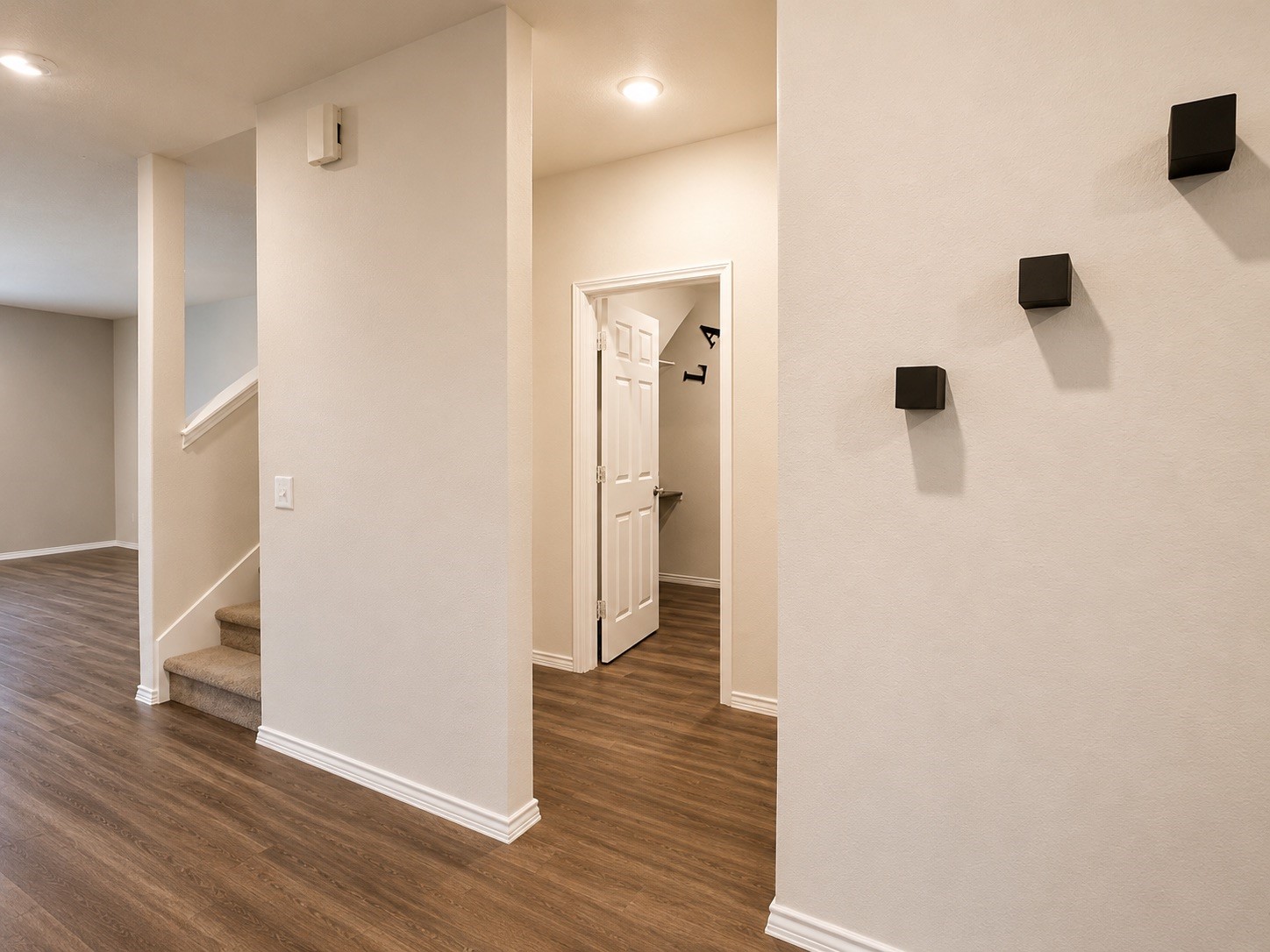 25915 Rustical Road Property Photo 9