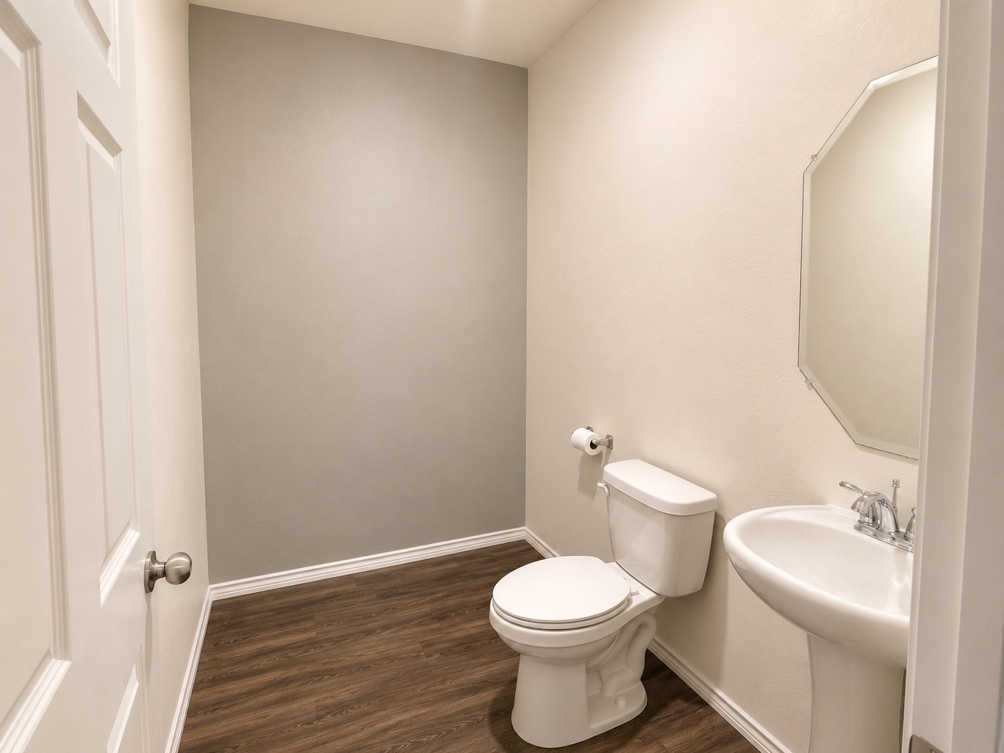 25915 Rustical Road Property Photo 13