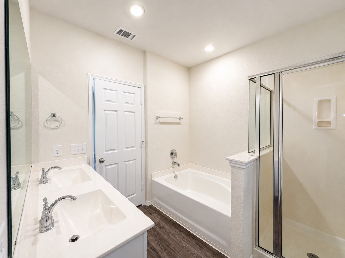25915 Rustical Road Property Photo 16