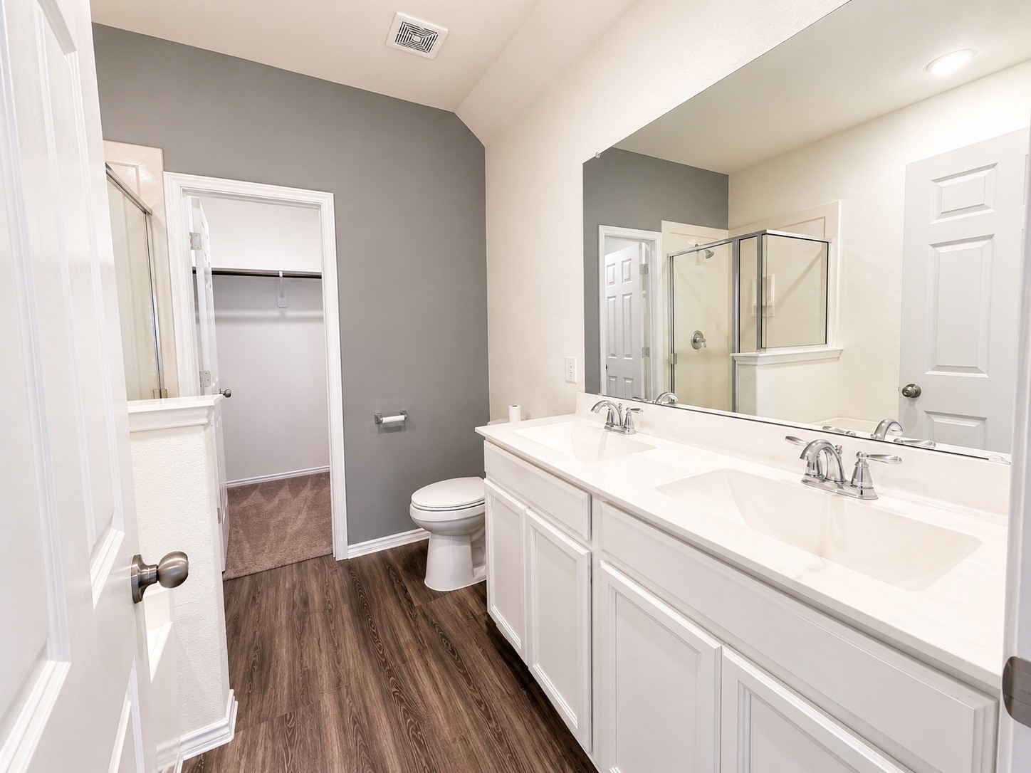 25915 Rustical Road Property Photo 17