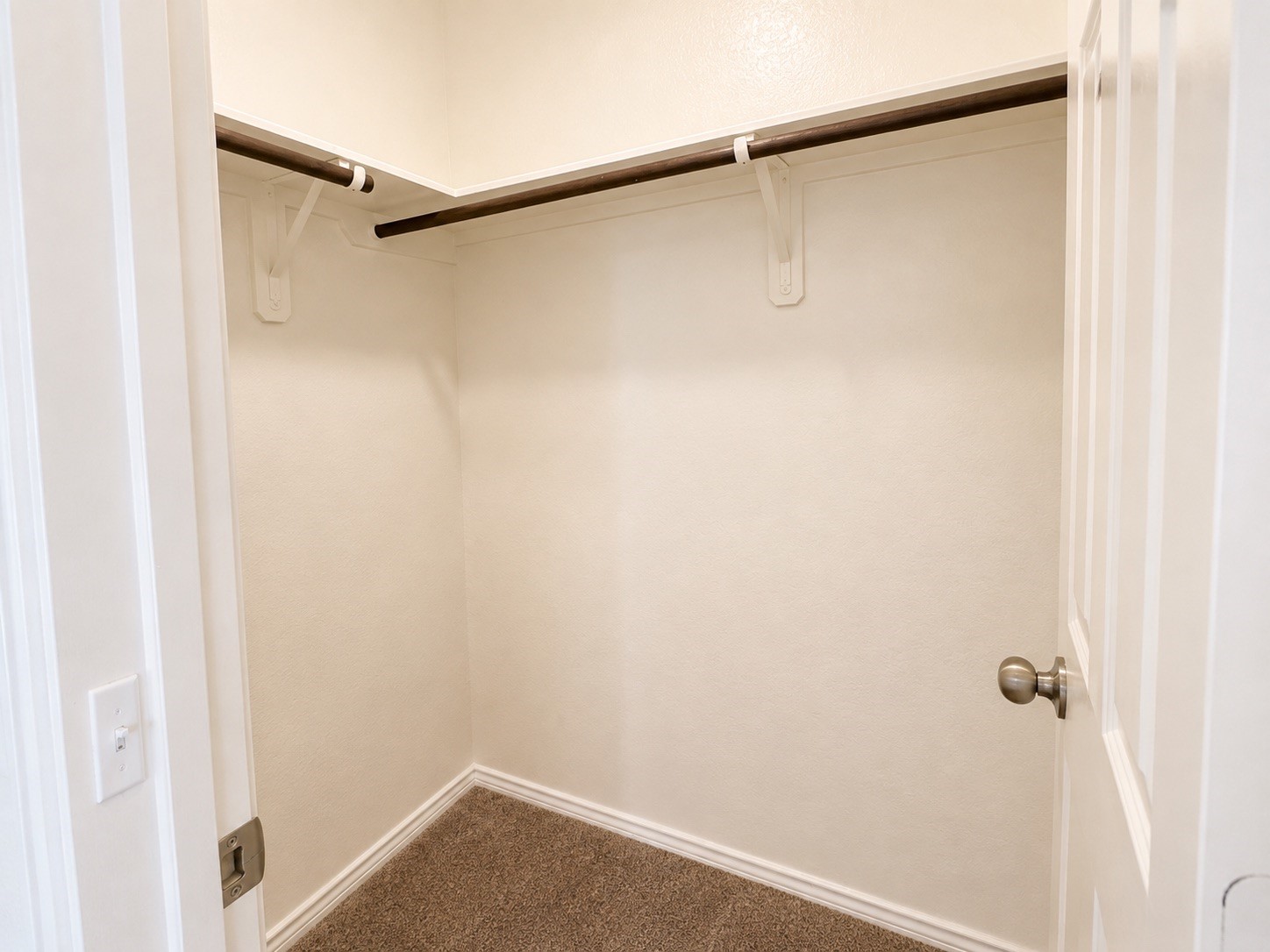 25915 Rustical Road Property Photo 25