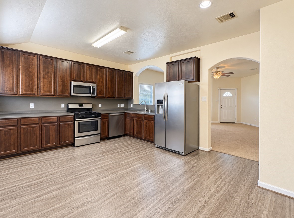 3722 Elderberry Drive Property Photo 6