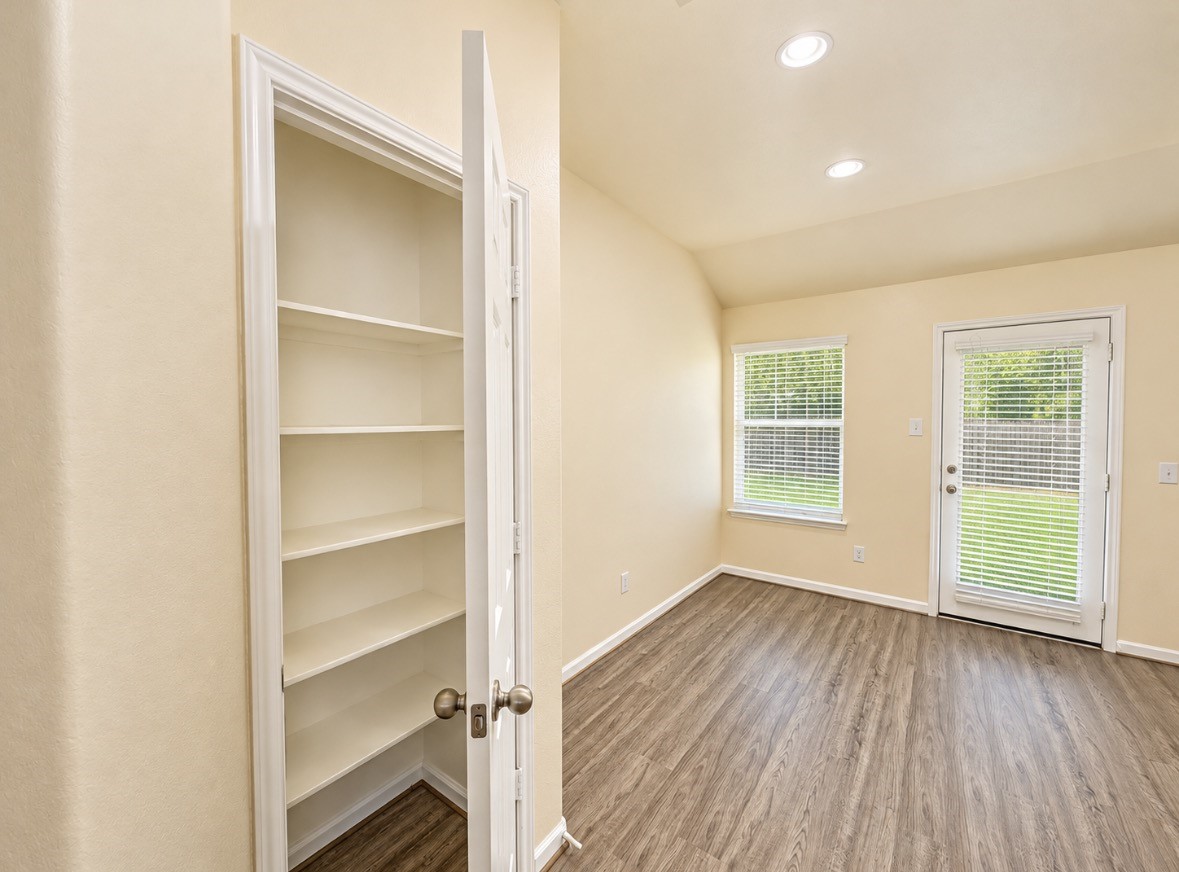 3722 Elderberry Drive Property Photo 10
