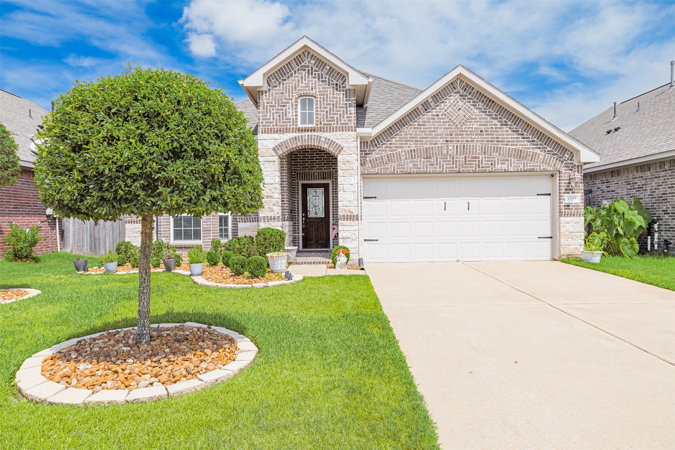 30118 Cascading Brook Way Property Photo 1