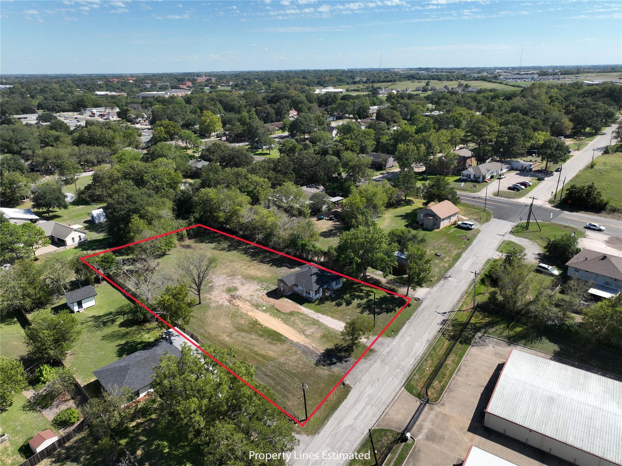 104 N Dixie Street, Brenham TX 77833 Property Photo 1