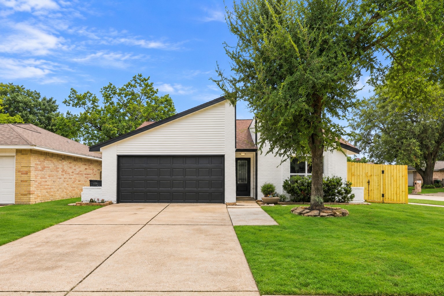 7502 Kite Hill Drive Property Photo 1