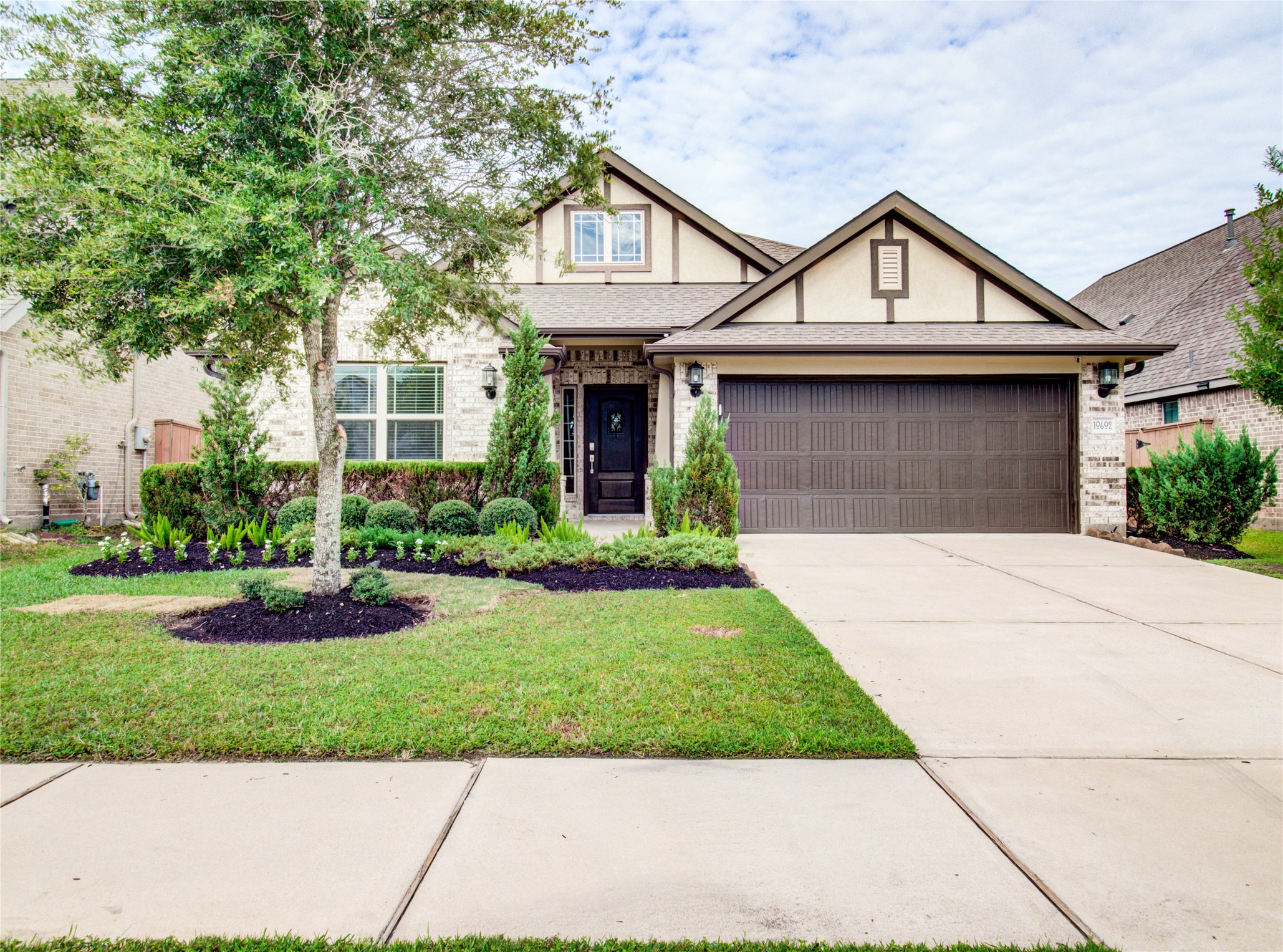 10602 Balivcar Court Property Photo 1