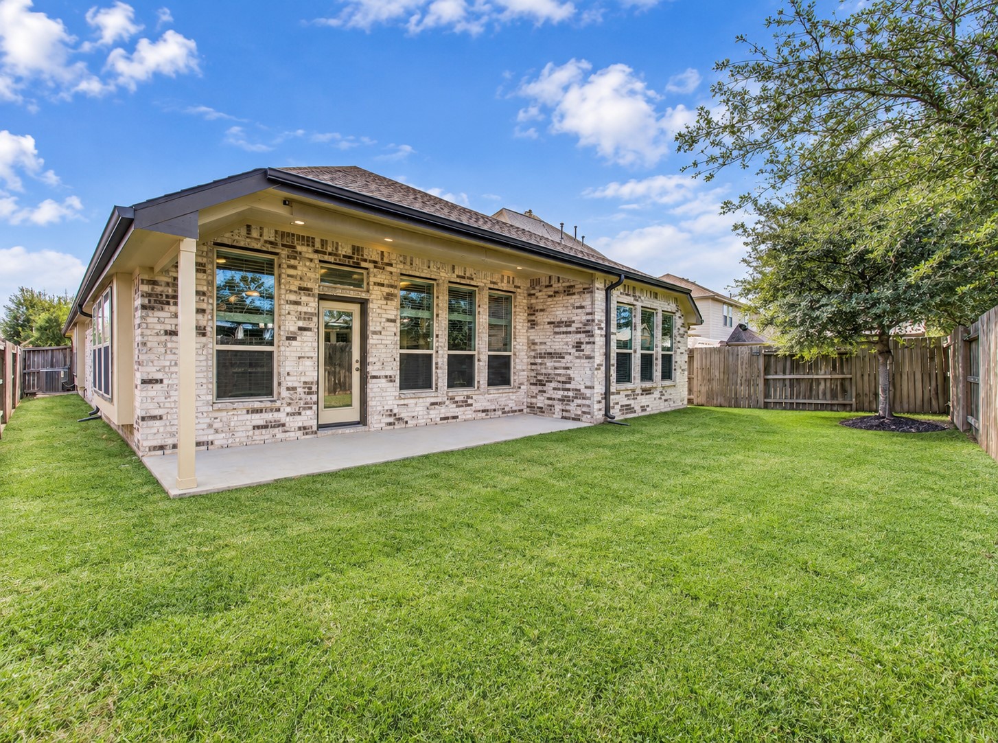 10602 Balivcar Court Property Photo 29