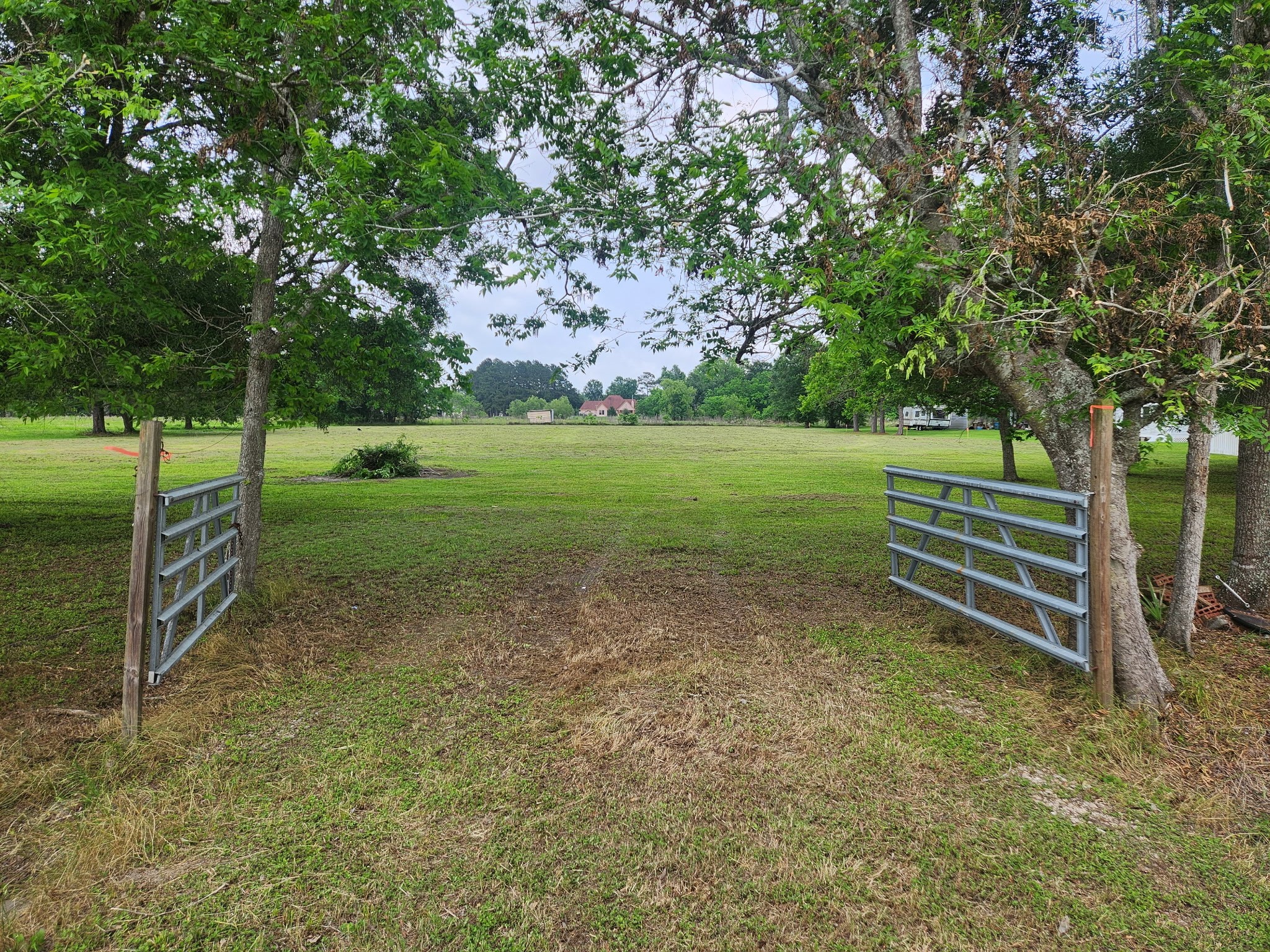 2121 County Road 6026 Property Photo 3