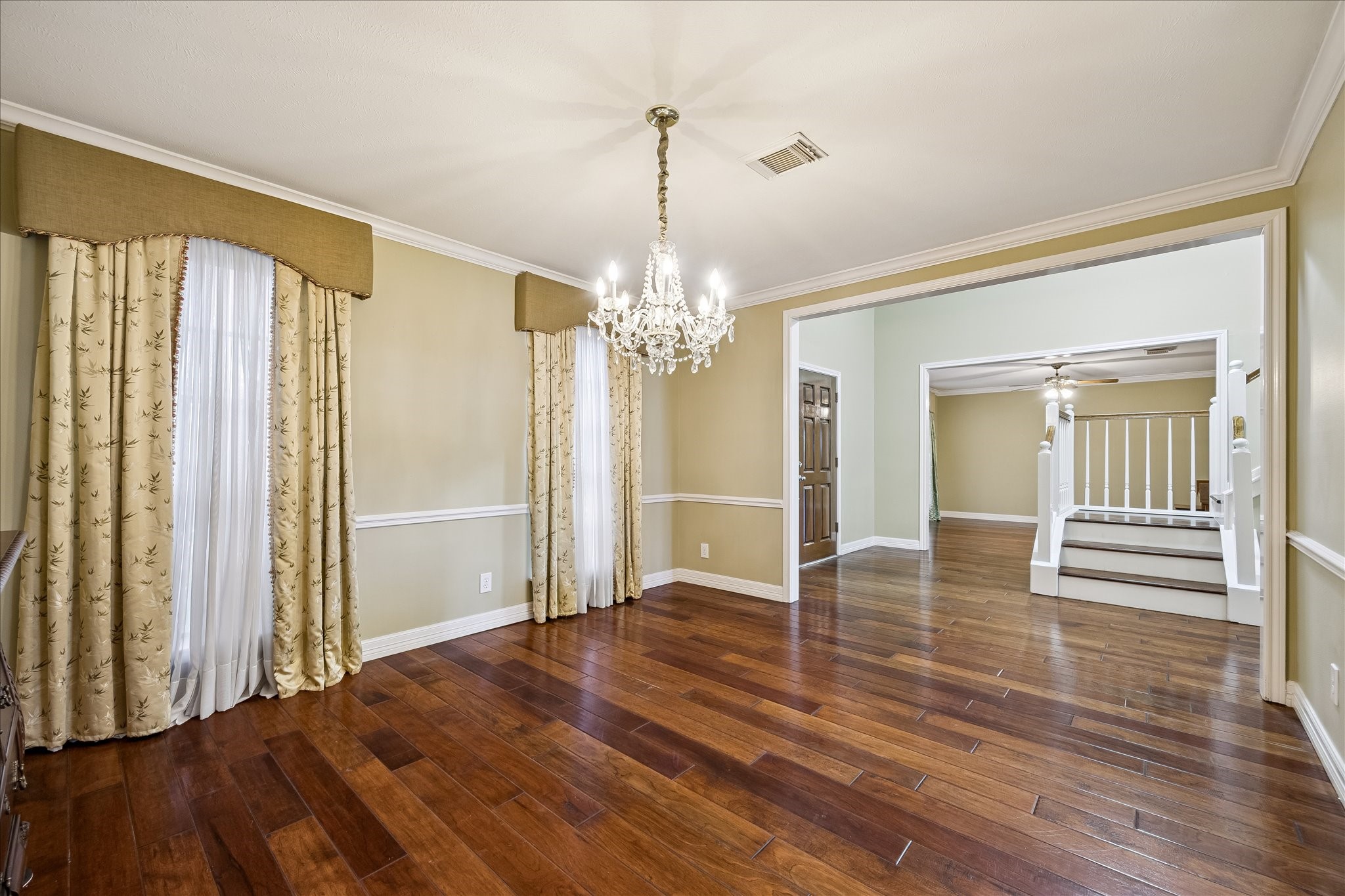 1306 Forest Hollow Drive Property Photo 6